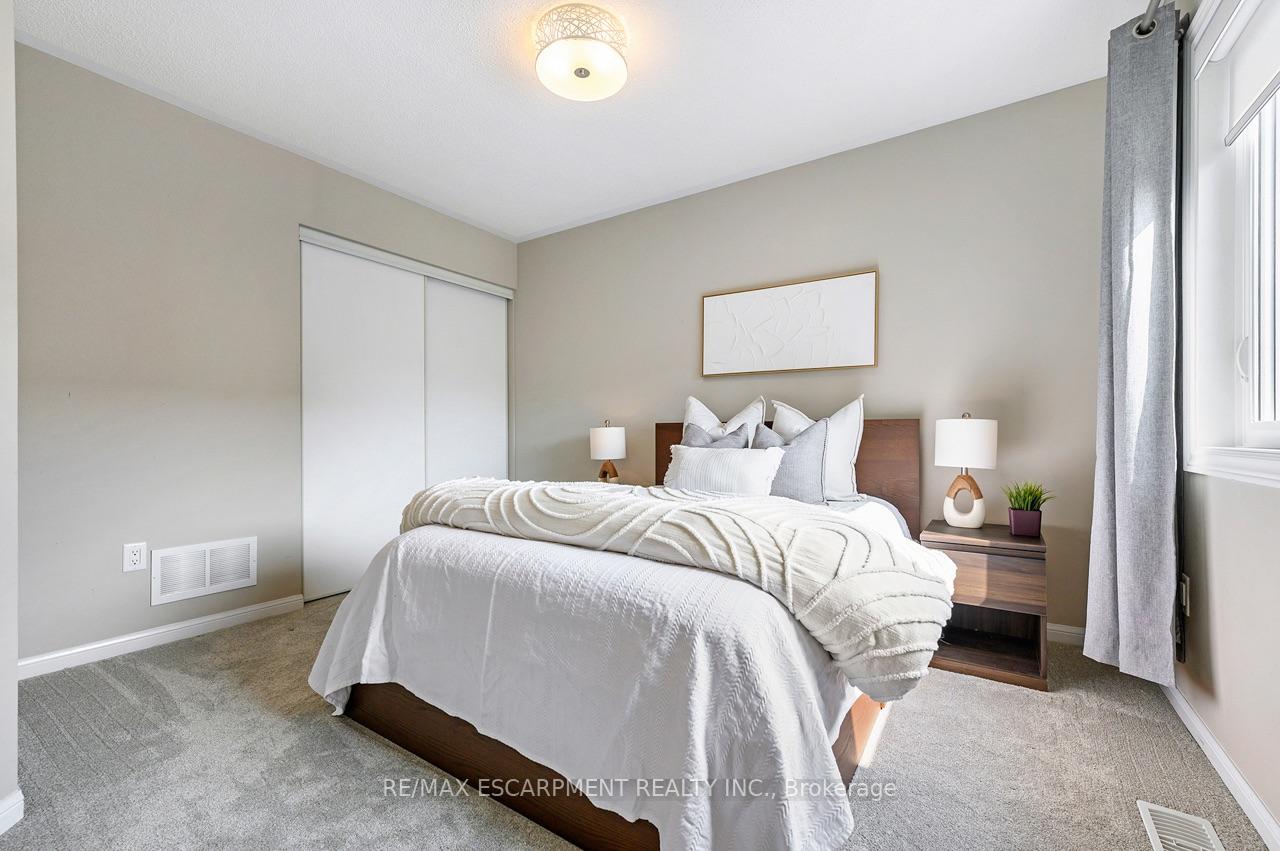 Photo 22 of 625 Gervais Terrace, Milton, Coates — HOMEH