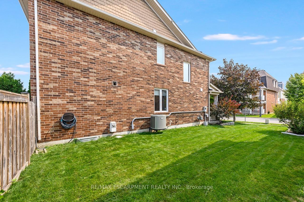 Photo 40 of 625 Gervais Terrace, Milton, Coates — HOMEH