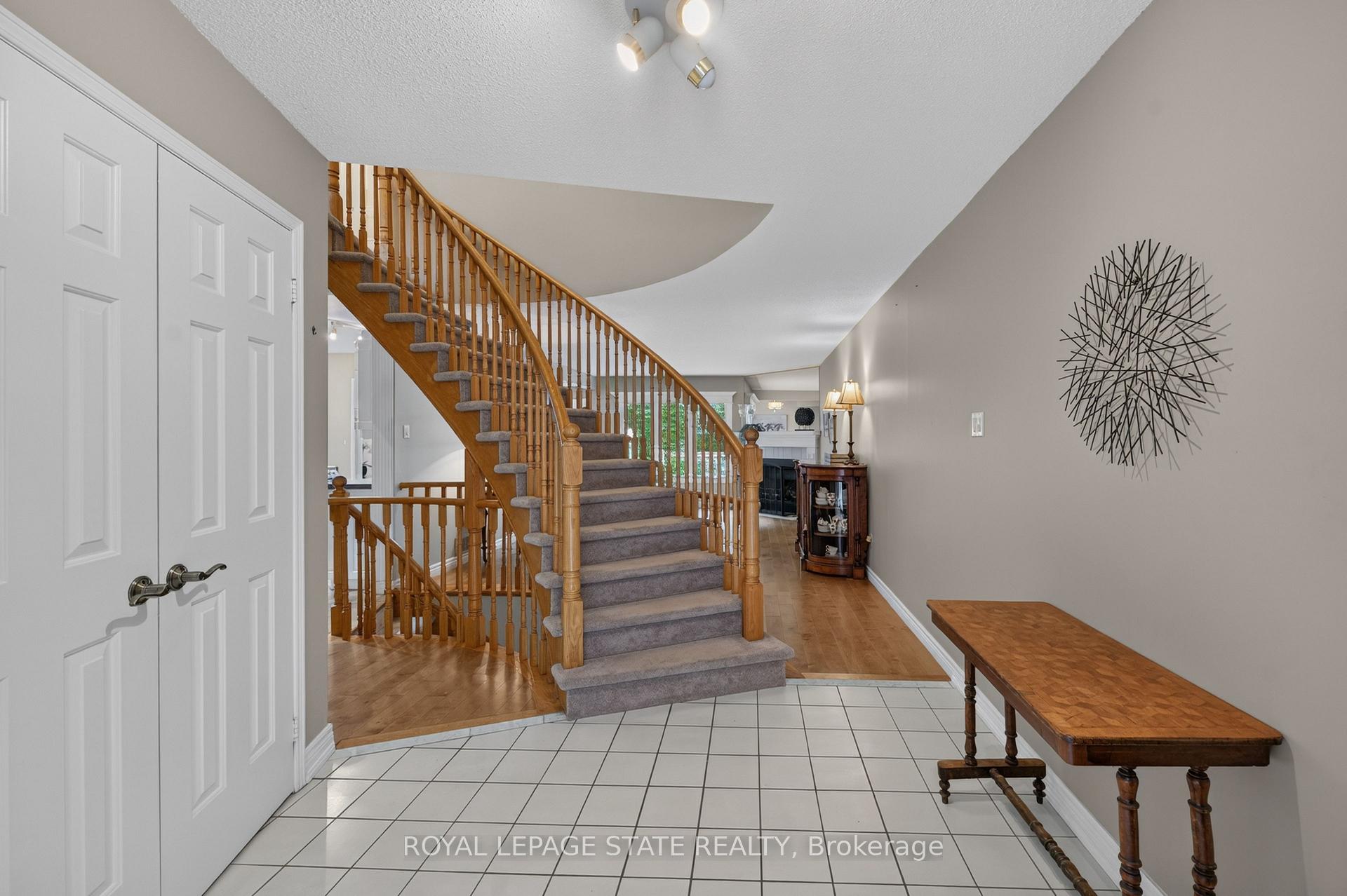 Photo 3 of Unit 11, 151 Mcniven Road, Hamilton, Ancaster — HOMEH