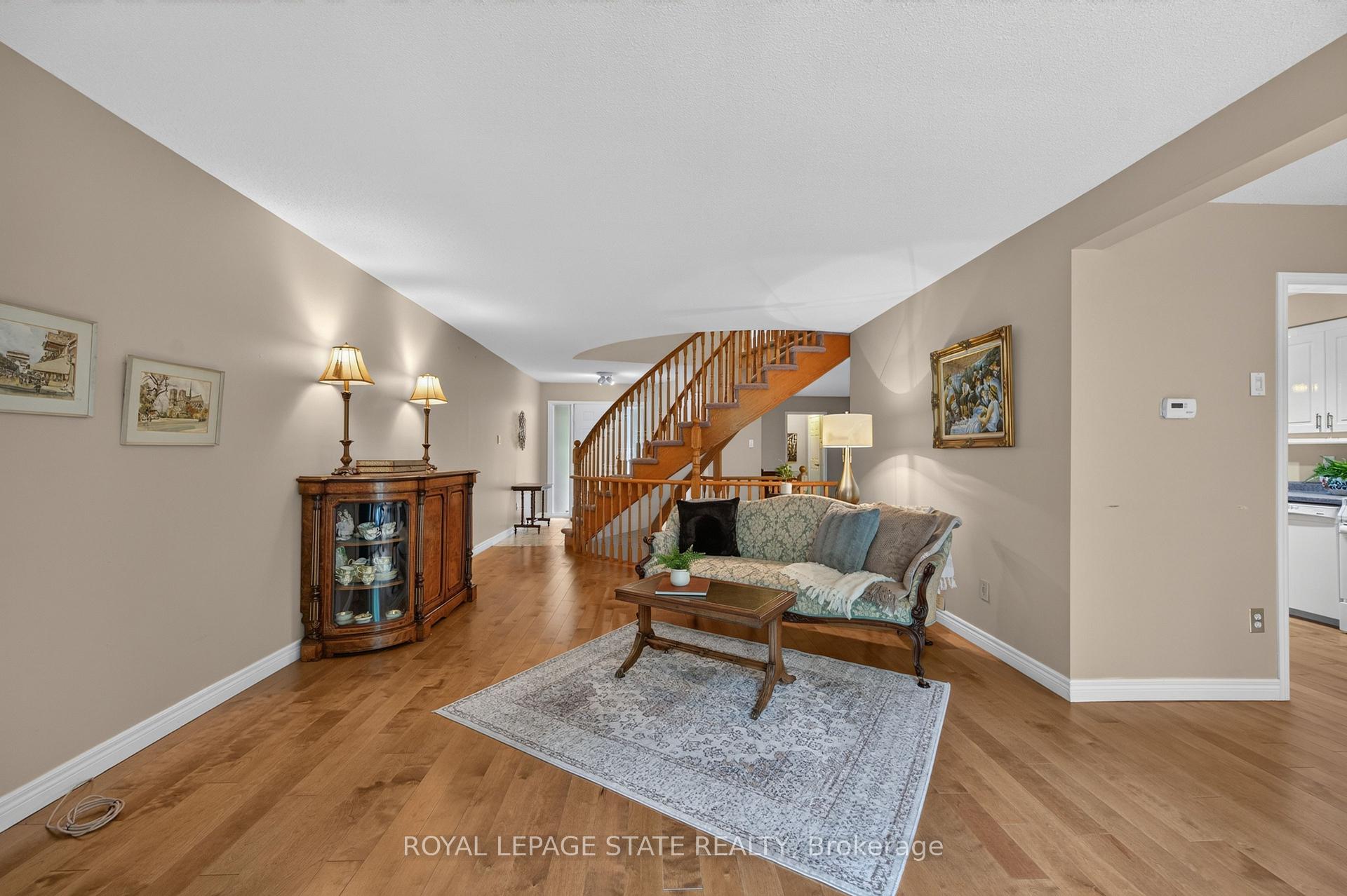 Photo 7 of Unit 11, 151 Mcniven Road, Hamilton, Ancaster — HOMEH