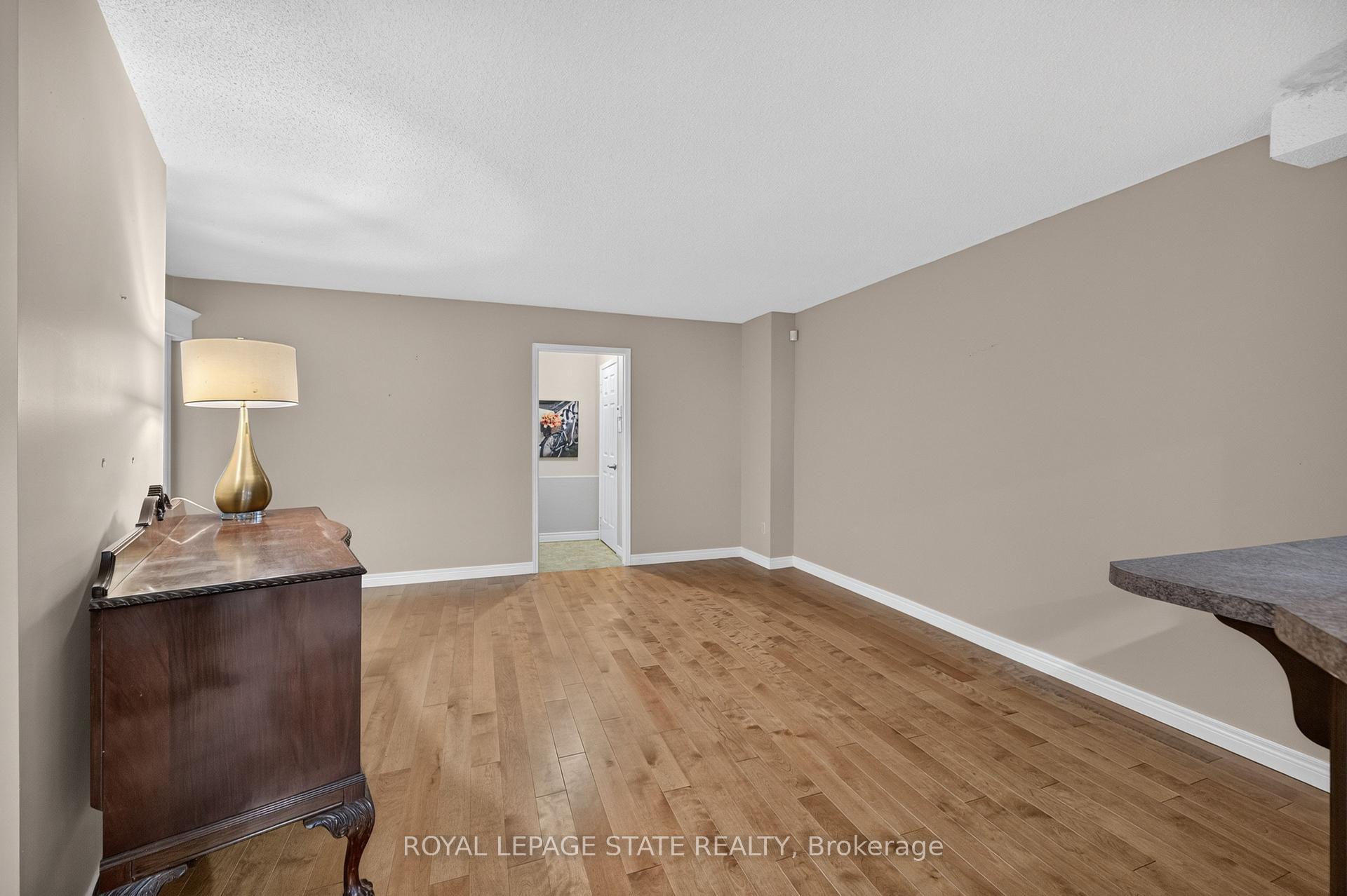 Photo 20 of Unit 11, 151 Mcniven Road, Hamilton, Ancaster — HOMEH