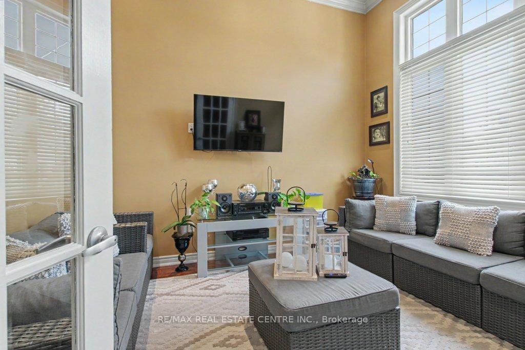Photo 8 of 284 Normanhurst Avenue, Hamilton, Normanhurst — HOMEH