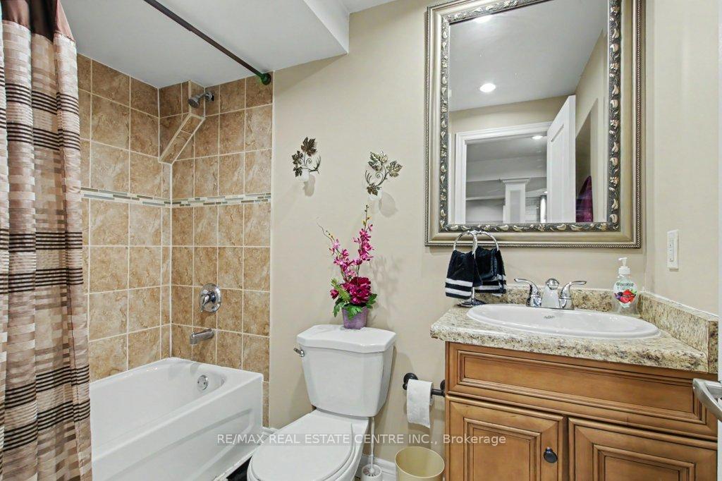 Photo 38 of 284 Normanhurst Avenue, Hamilton, Normanhurst — HOMEH