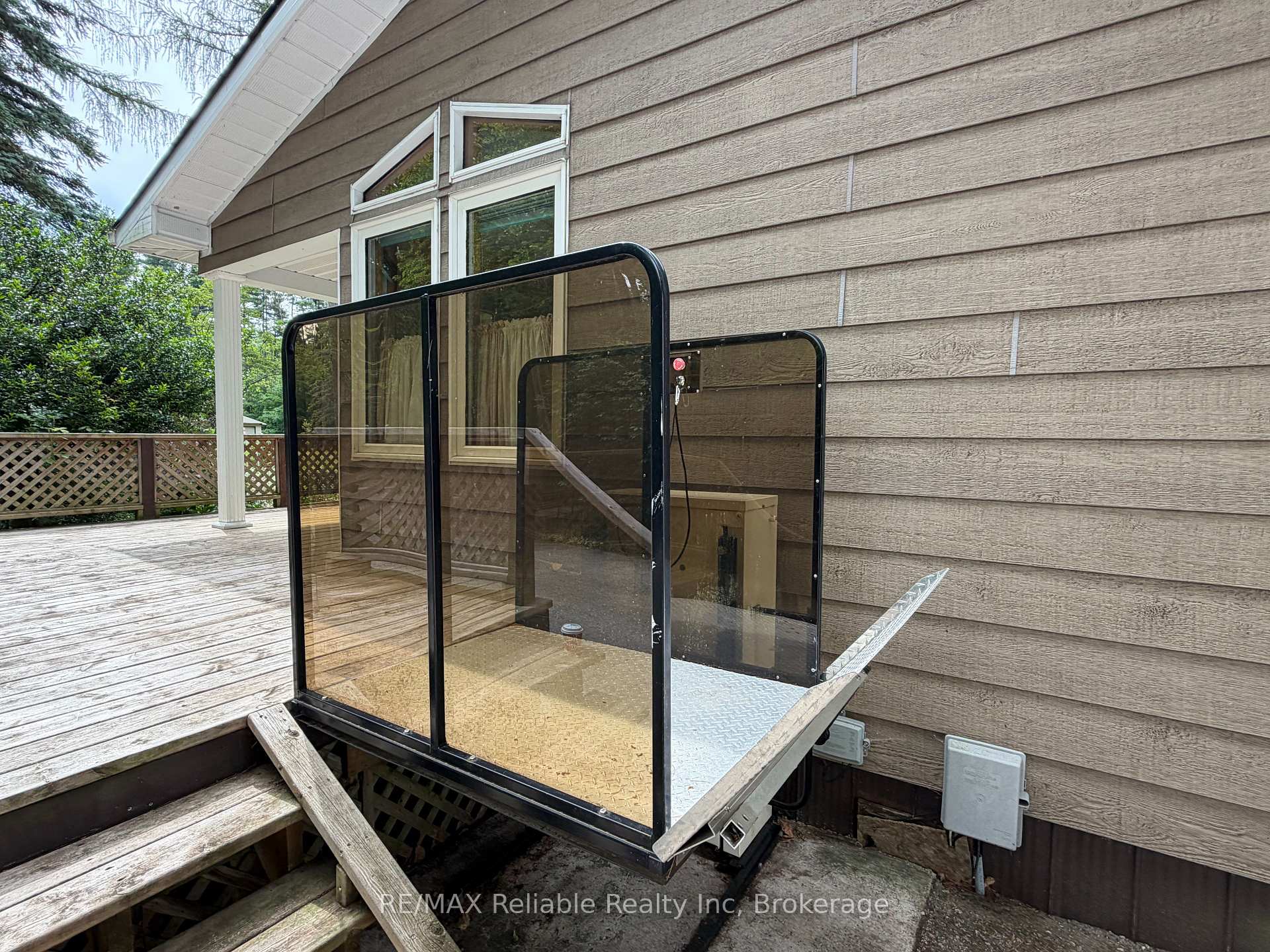 Photo 4 of 117 Tamarack Drive, Central Huron, Goderich — HOMEH