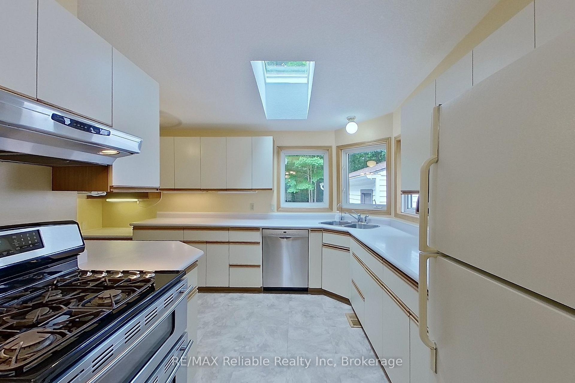 Photo 9 of 117 Tamarack Drive, Central Huron, Goderich — HOMEH