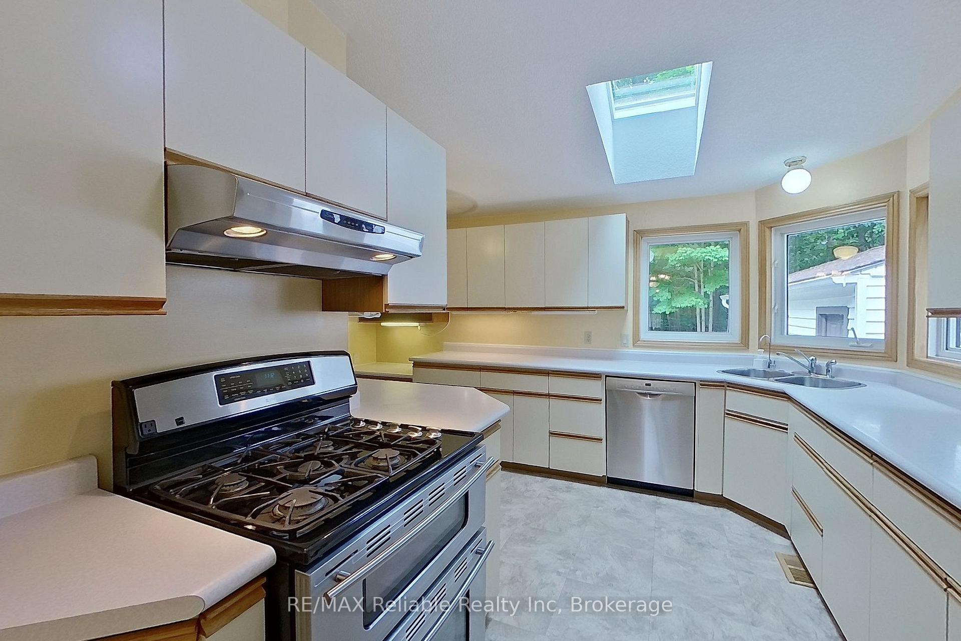 Photo 10 of 117 Tamarack Drive, Central Huron, Goderich — HOMEH