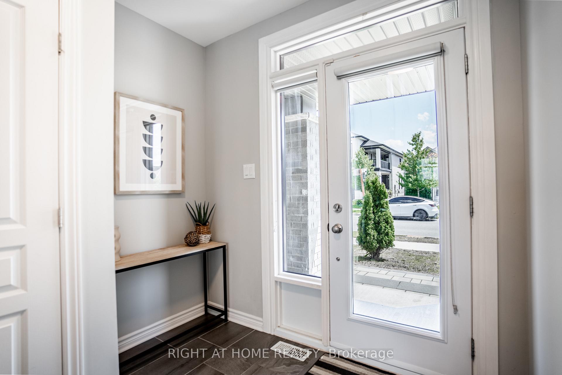 Photo 3 of 151 Cambie Road, Ottawa, Riverside South/Gloucester Glen — HOMEH