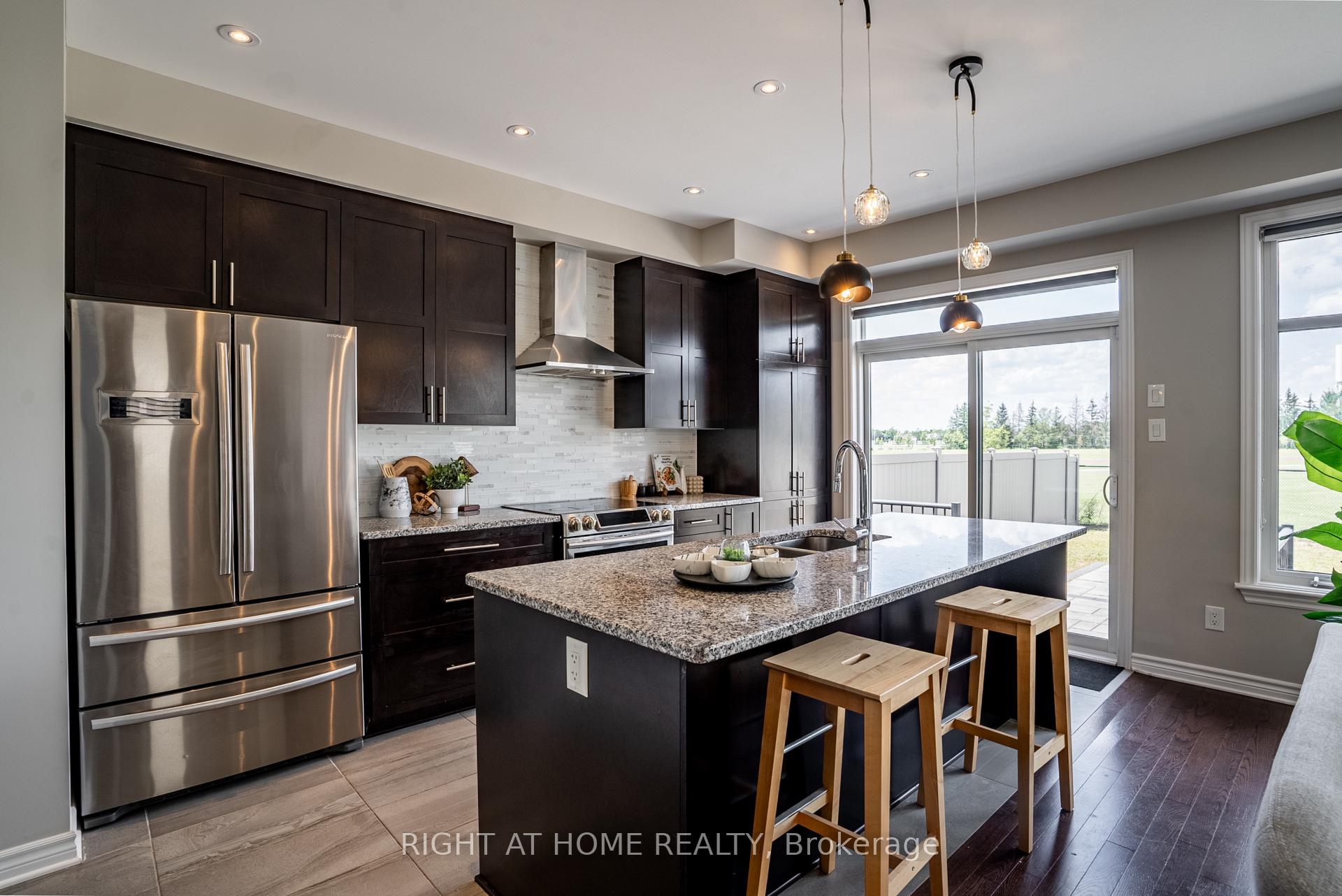 Photo 11 of 151 Cambie Road, Ottawa, Riverside South/Gloucester Glen — HOMEH