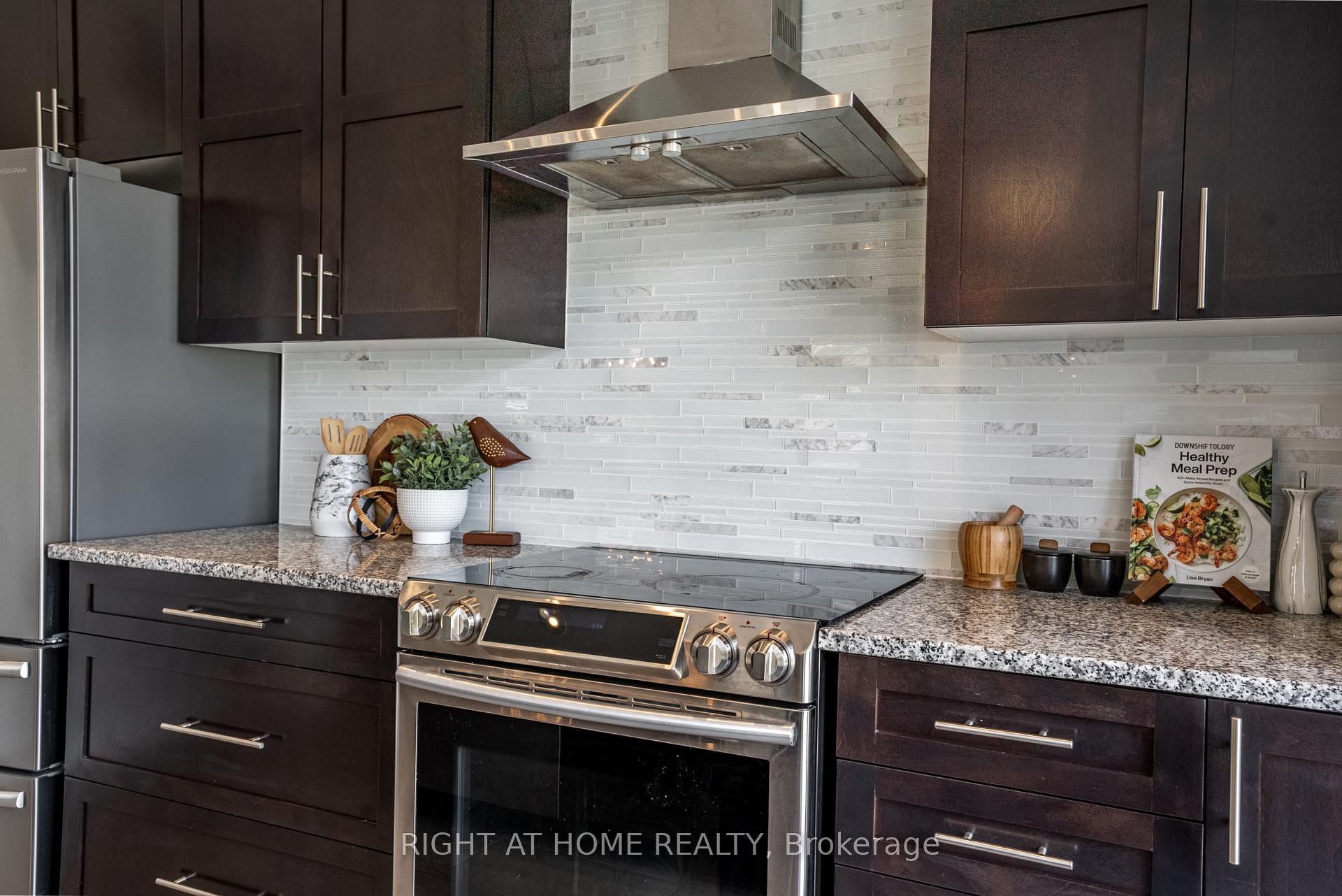 Photo 13 of 151 Cambie Road, Ottawa, Riverside South/Gloucester Glen — HOMEH