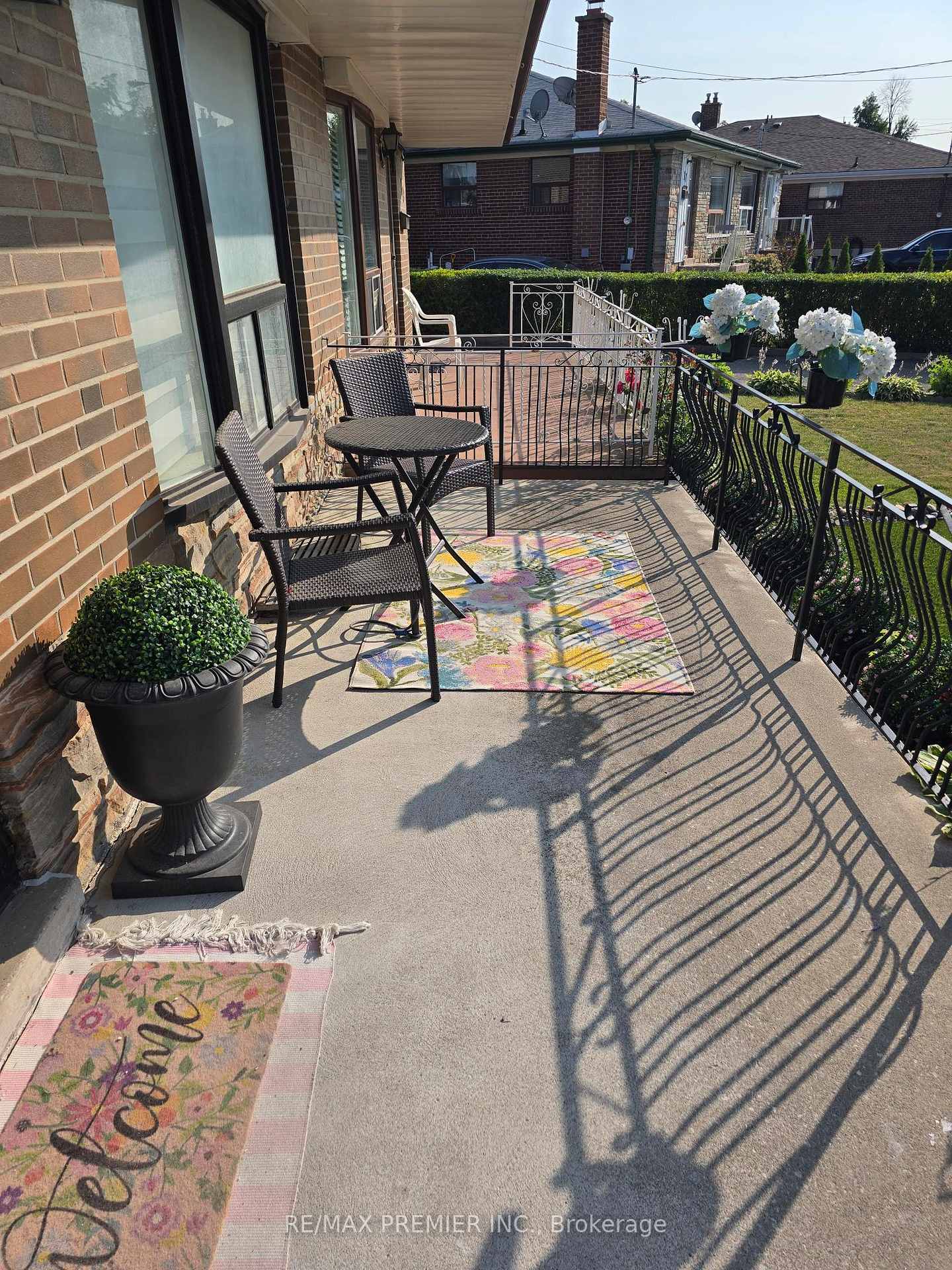 Photo 3 of Unit Main, 21 Elnathan Crescent, North York, Humber Summit — HOMEH