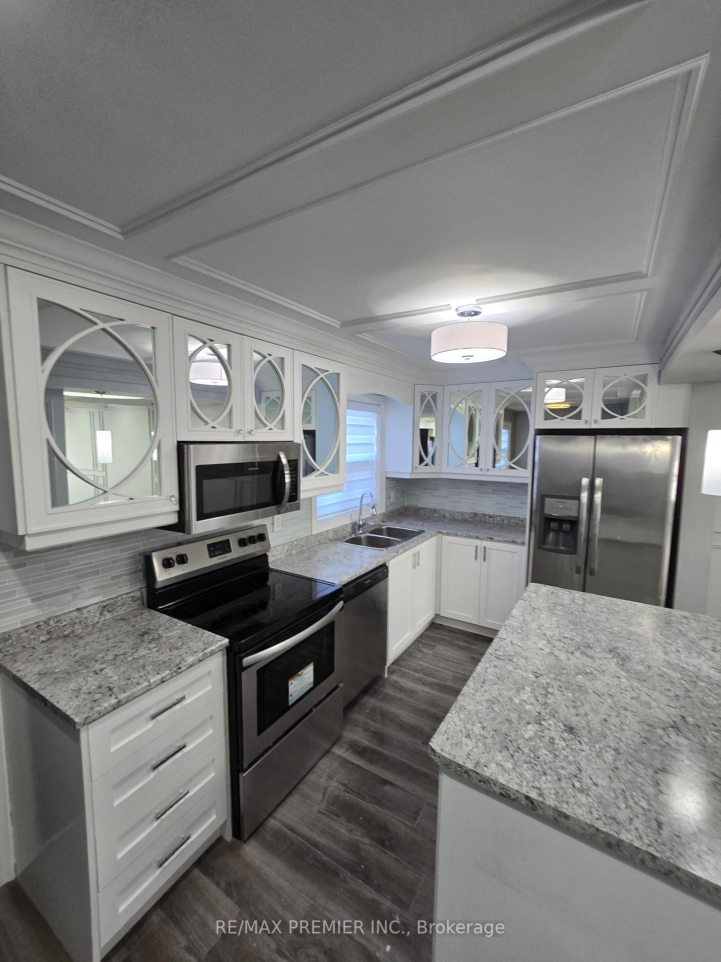 Photo 8 of Unit Main, 21 Elnathan Crescent, North York, Humber Summit — HOMEH