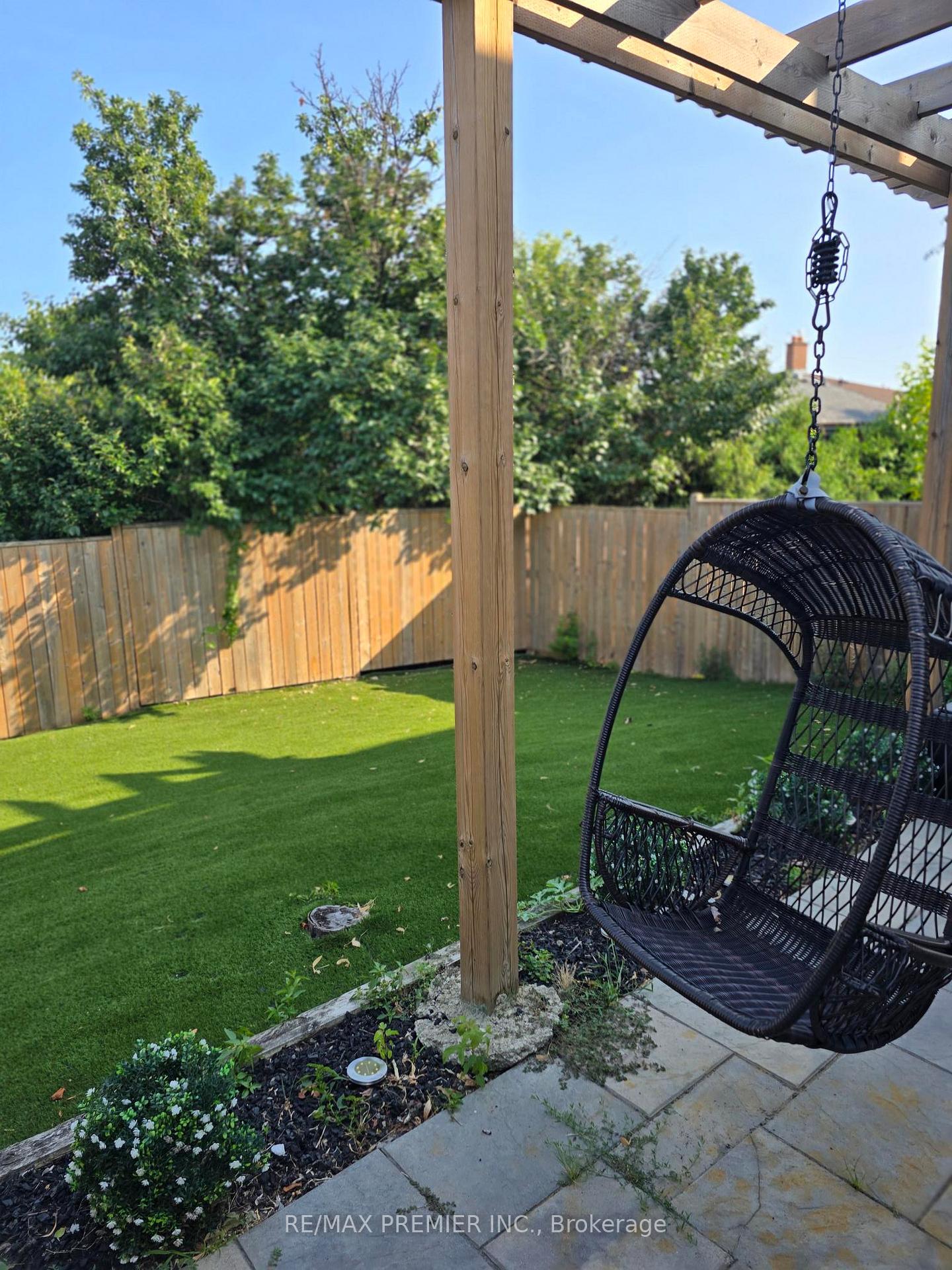 Photo 22 of Unit Main, 21 Elnathan Crescent, North York, Humber Summit — HOMEH