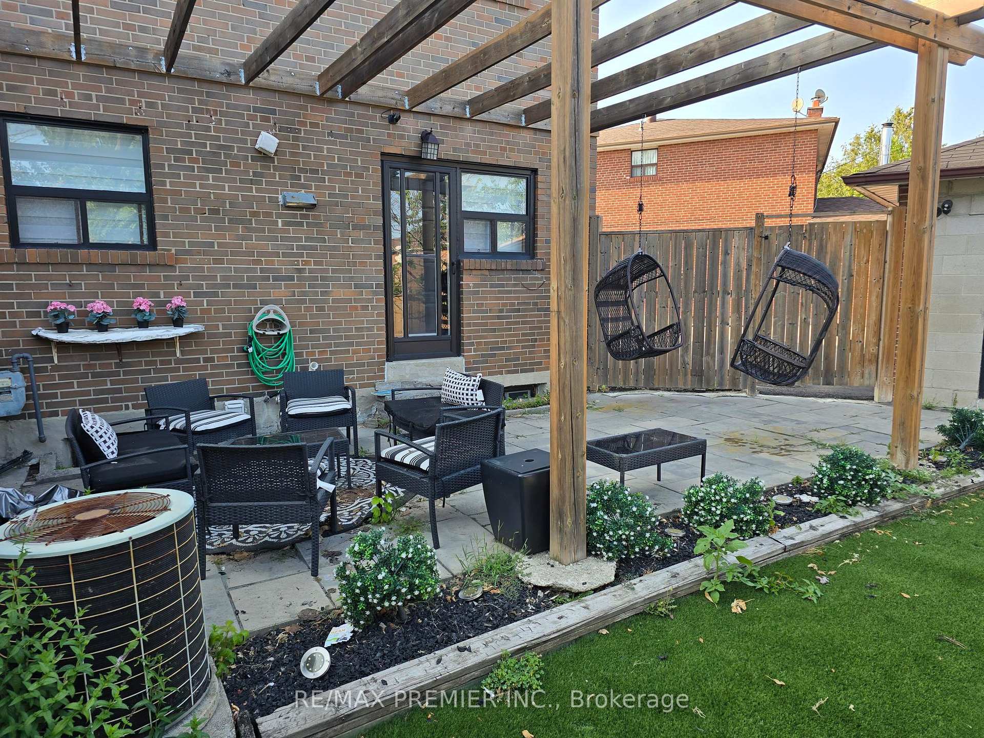 Photo 23 of Unit Main, 21 Elnathan Crescent, North York, Humber Summit — HOMEH