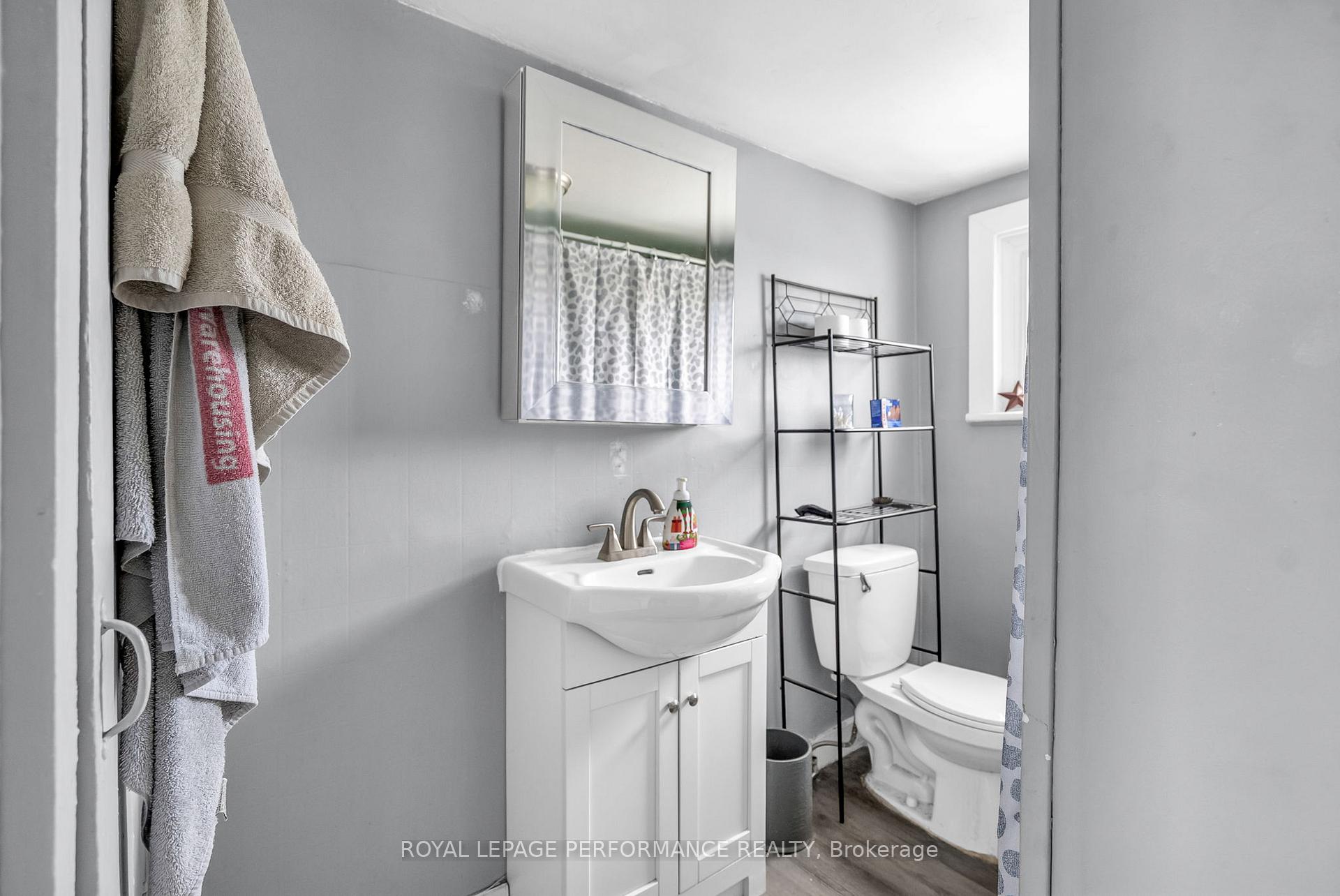 Photo 25 of 420 Carleton Street, Cornwall — HOMEH