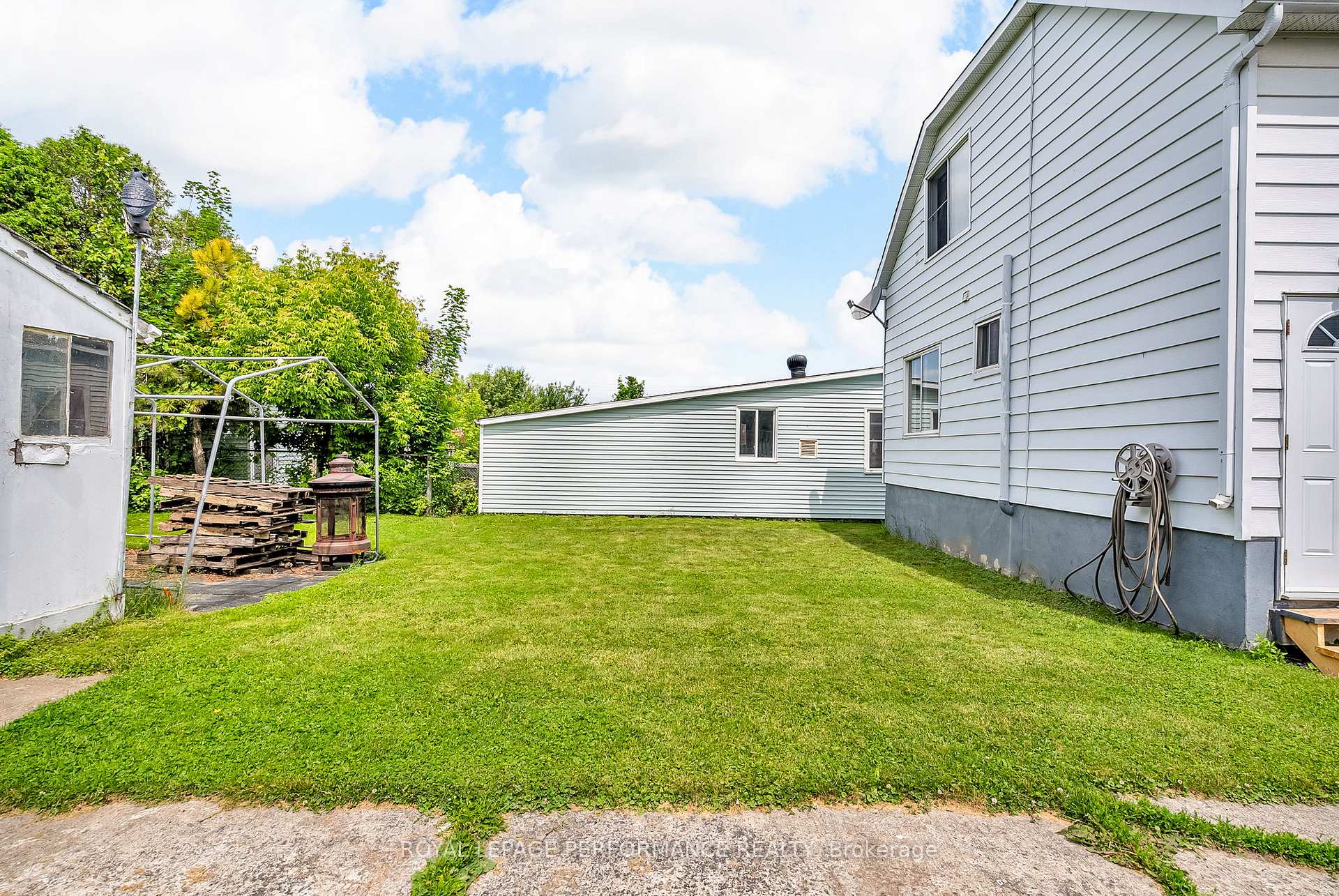 Photo 30 of 420 Carleton Street, Cornwall — HOMEH