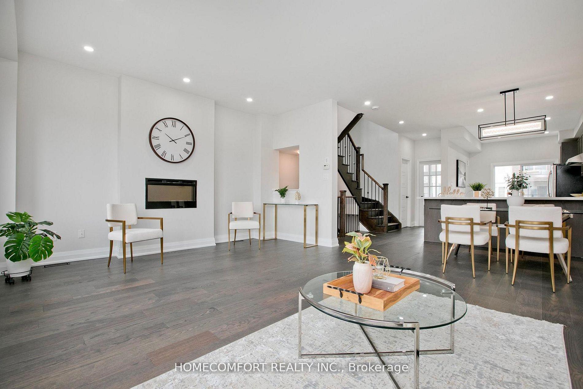Photo 4 of 42 Vantage Loop, Newmarket, Woodland Hill — HOMEH