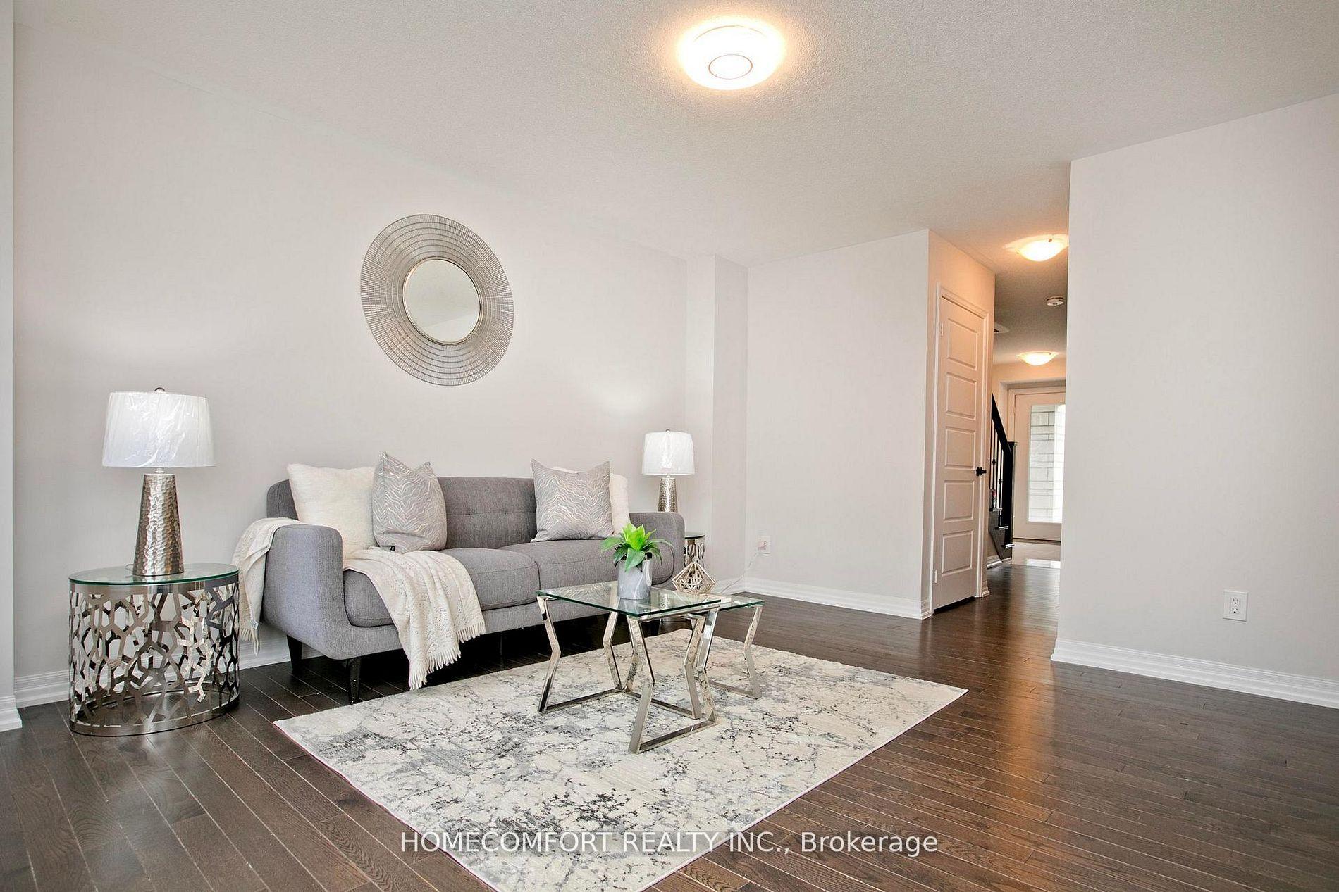 Photo 1 of 42 Vantage Loop, Newmarket, Woodland Hill — HOMEH
