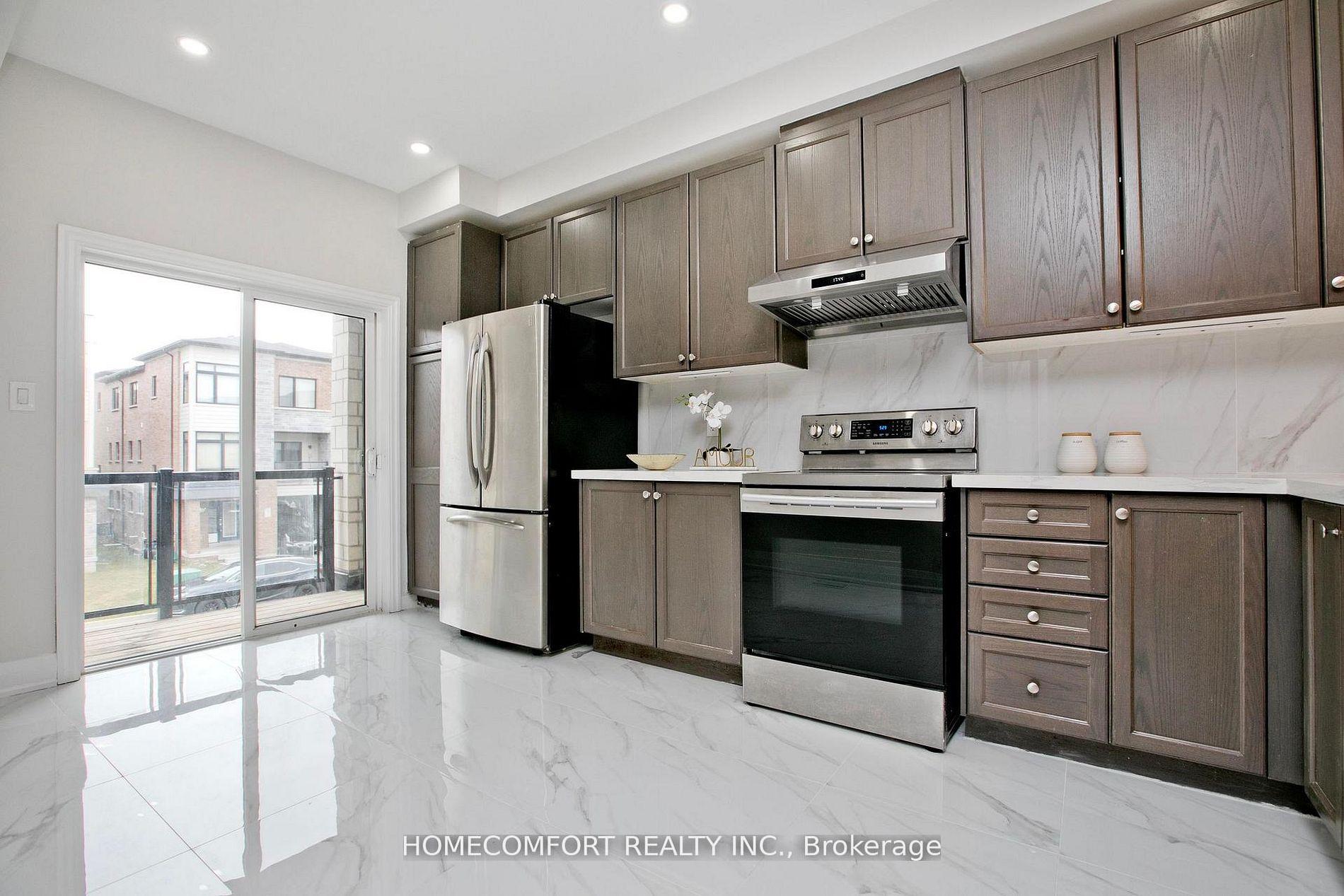 Photo 11 of 42 Vantage Loop, Newmarket, Woodland Hill — HOMEH