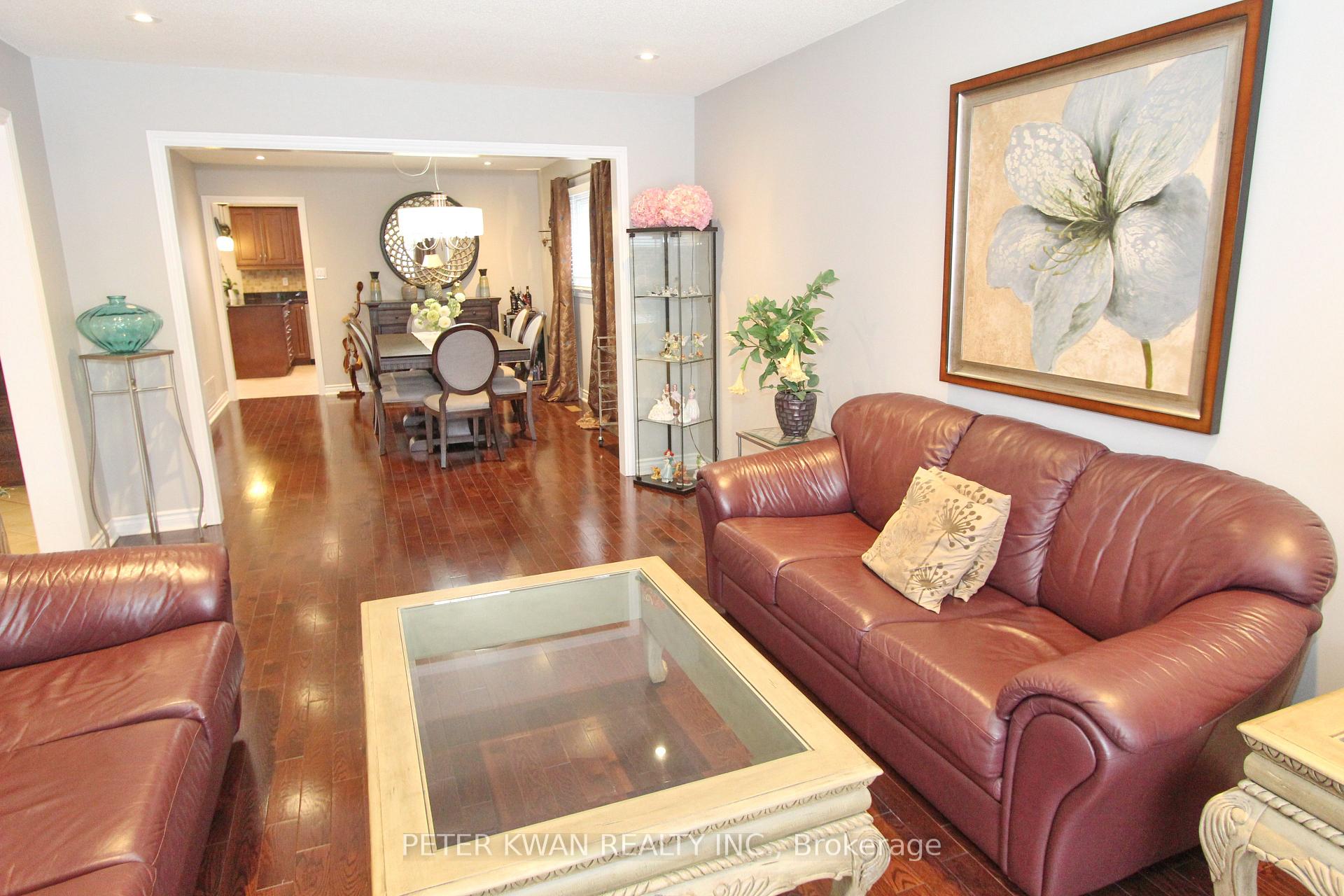 Photo 7 of 20 Saratoga Road, Markham, Markville — HOMEH