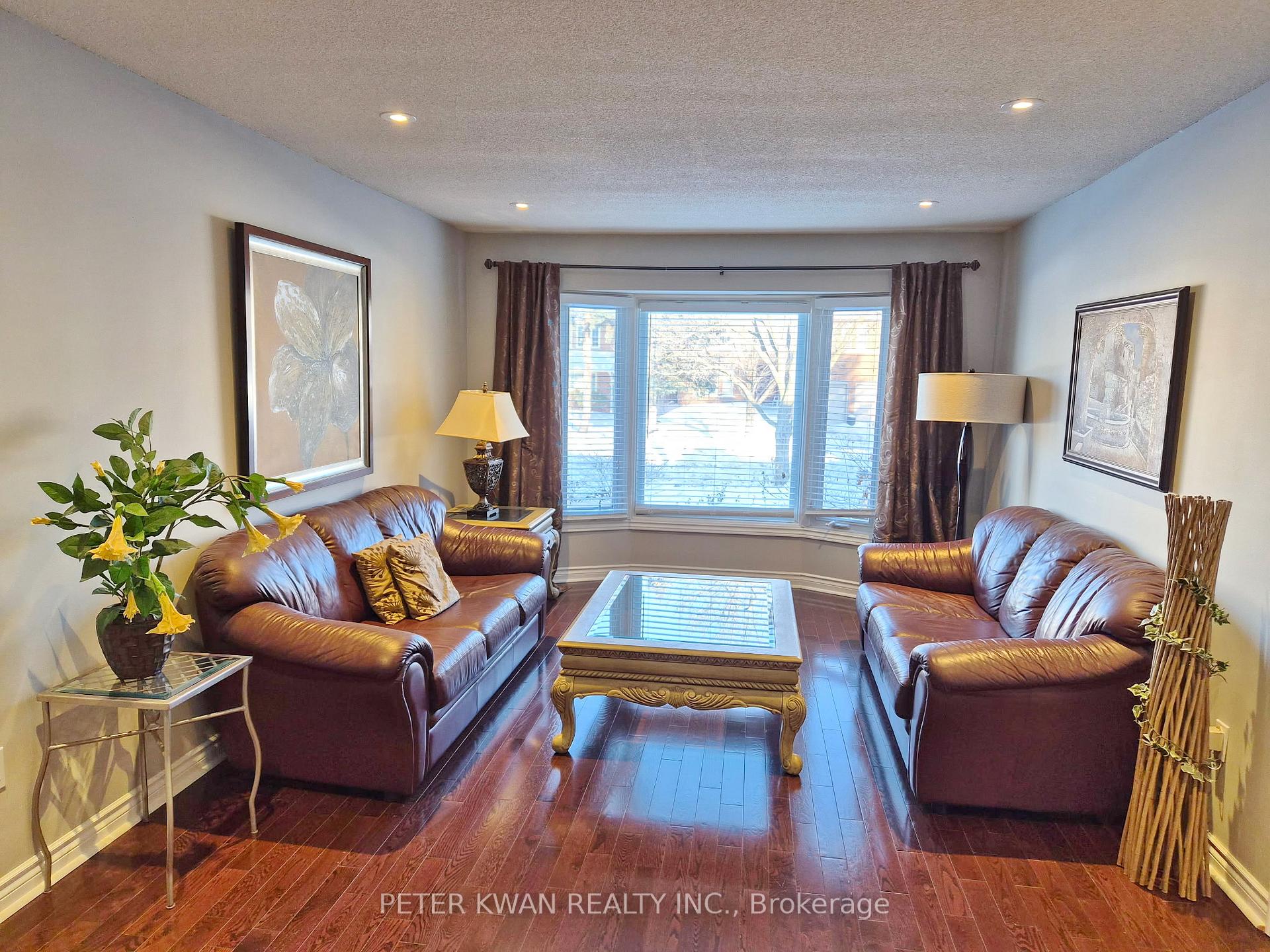 Photo 9 of 20 Saratoga Road, Markham, Markville — HOMEH