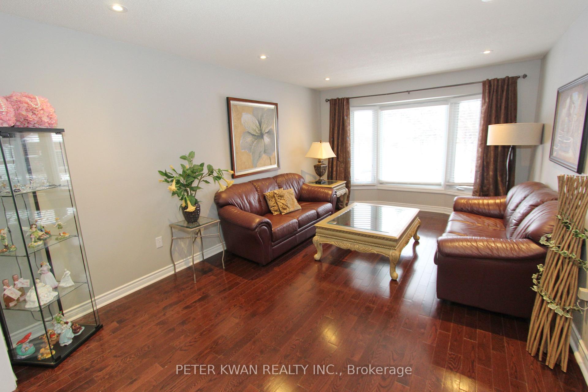 Photo 11 of 20 Saratoga Road, Markham, Markville — HOMEH