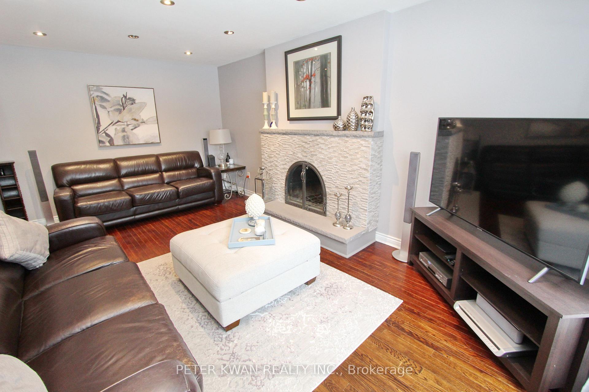 Photo 13 of 20 Saratoga Road, Markham, Markville — HOMEH