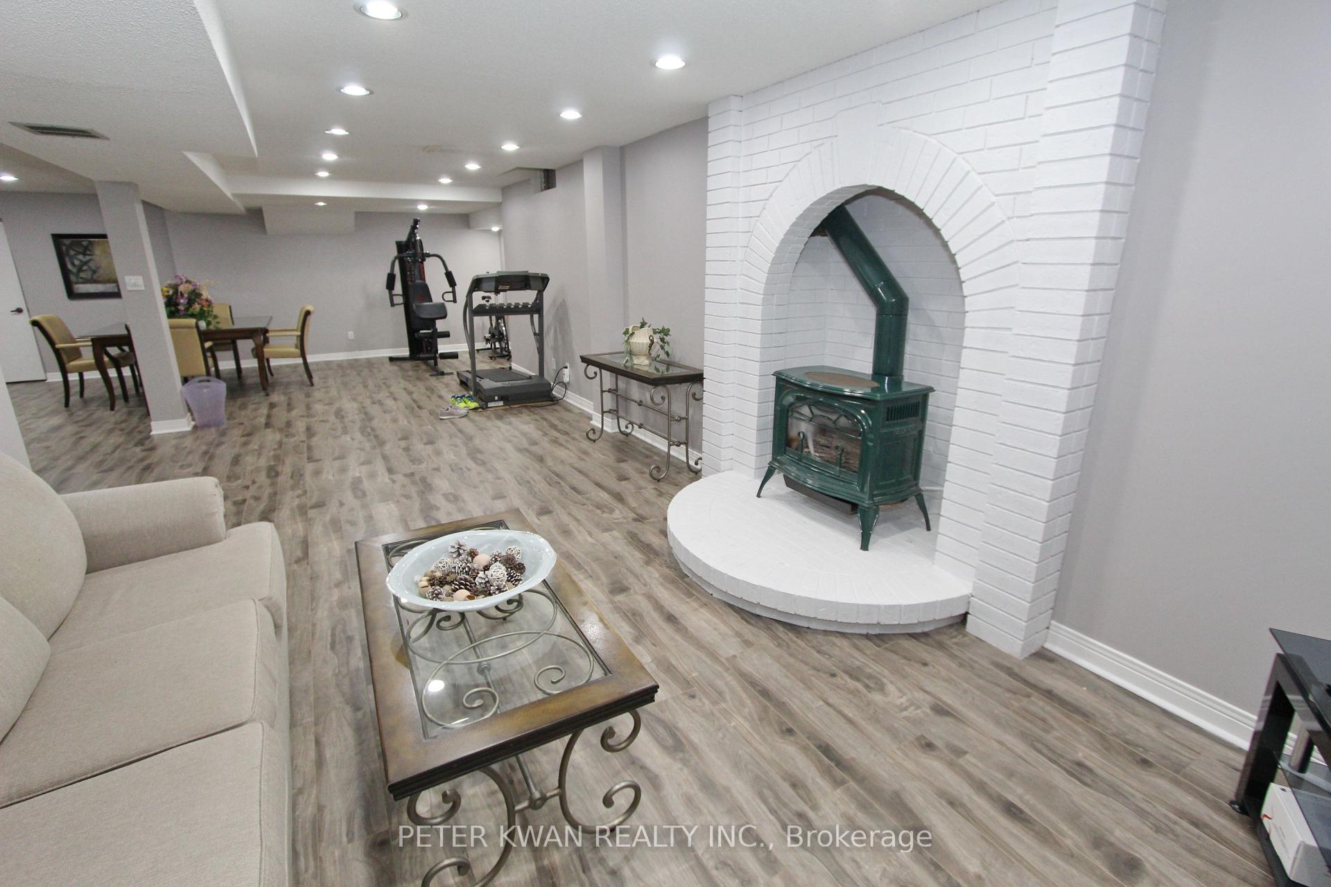 Photo 32 of 20 Saratoga Road, Markham, Markville — HOMEH