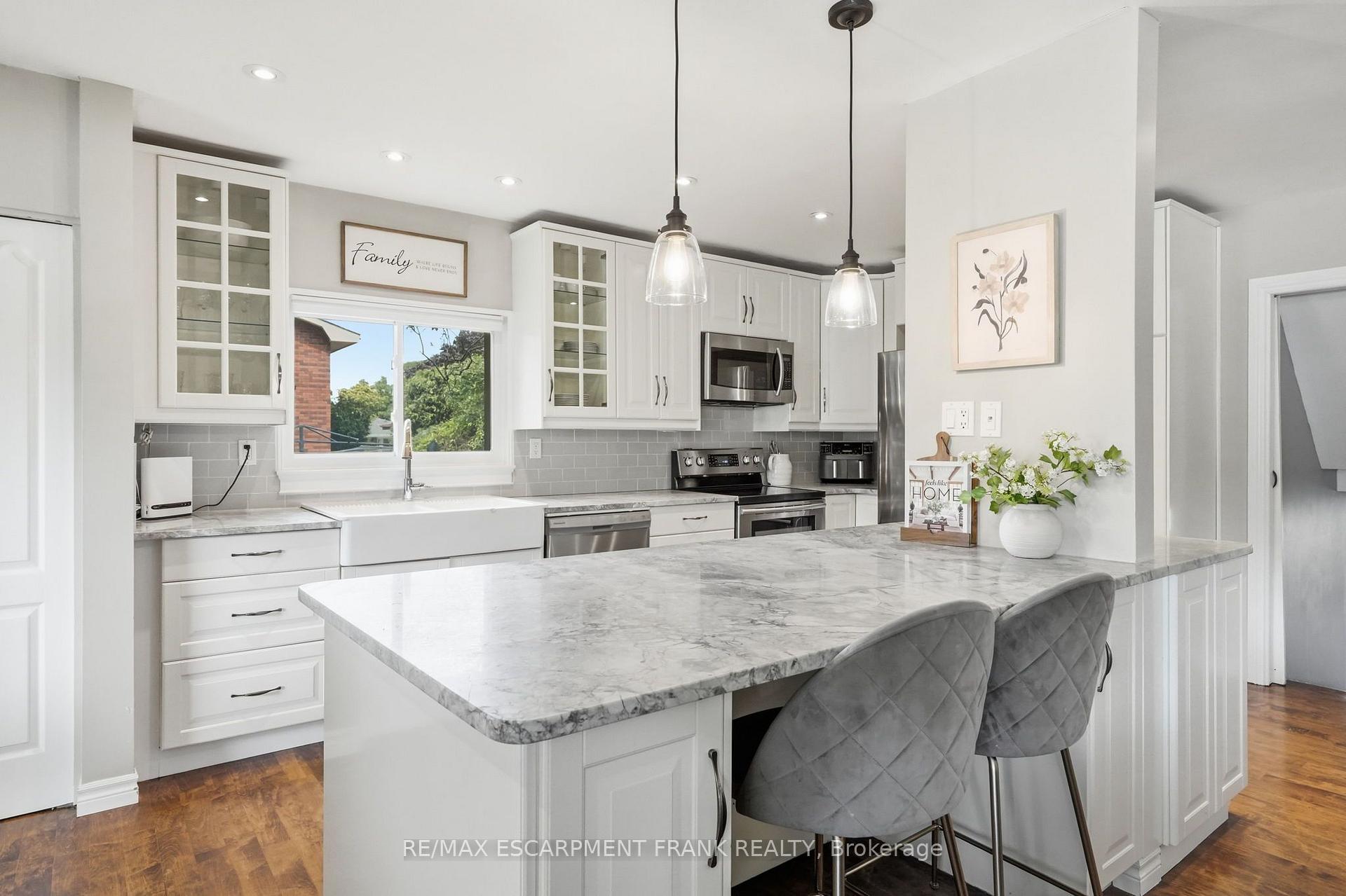 Photo 12 of 62 Owen Place, Hamilton, Greenford — HOMEH
