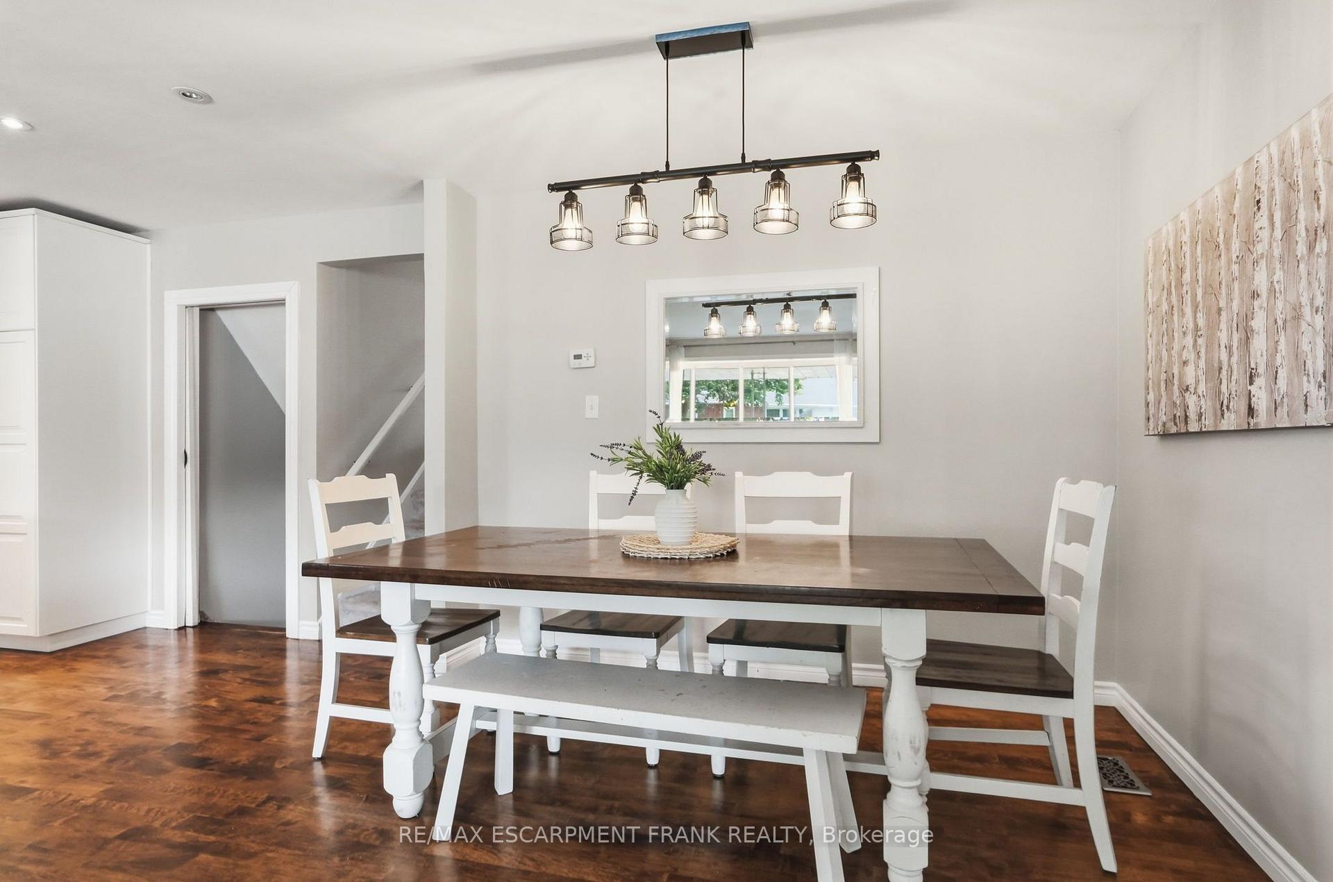 Photo 19 of 62 Owen Place, Hamilton, Greenford — HOMEH