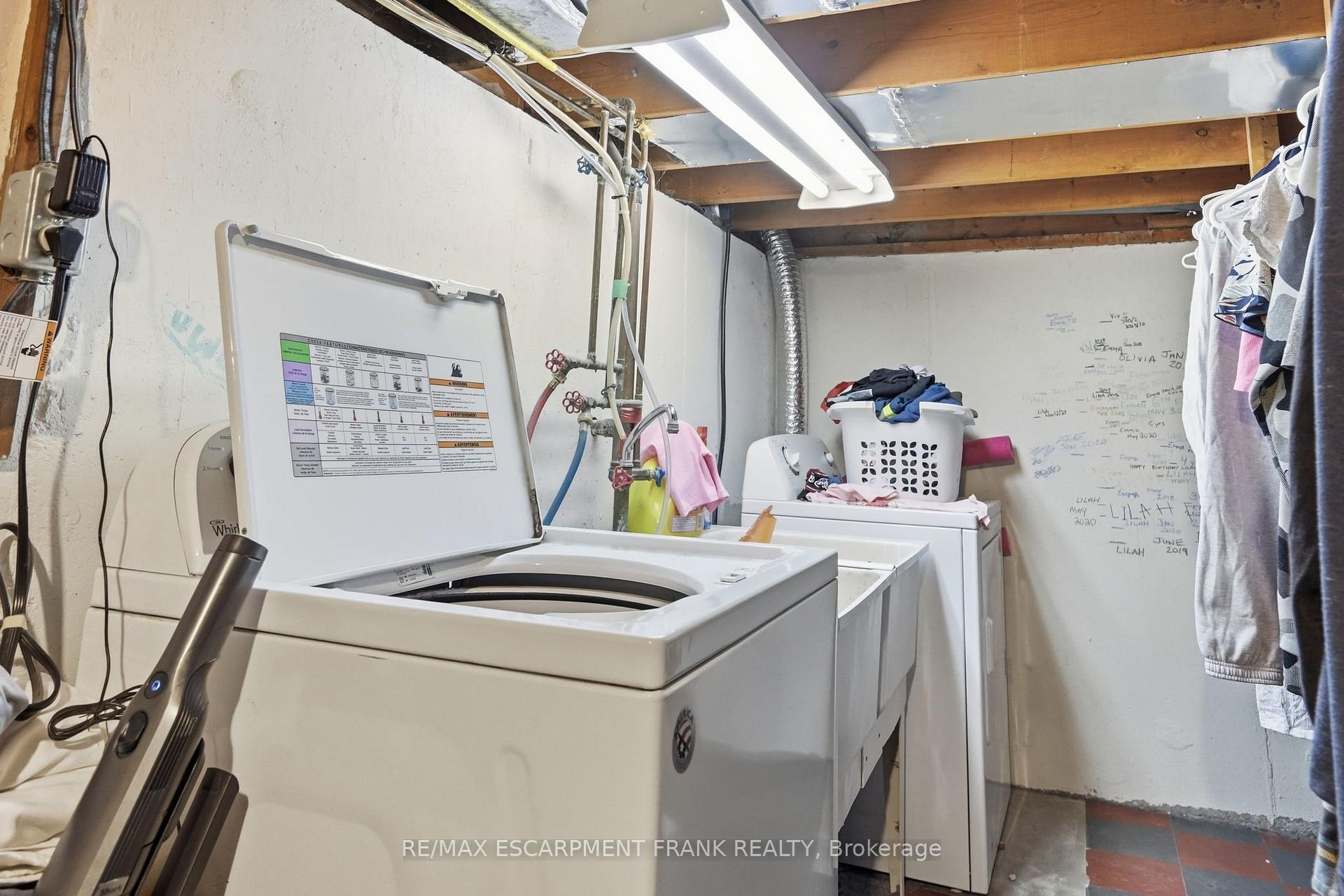 Photo 39 of 62 Owen Place, Hamilton, Greenford — HOMEH