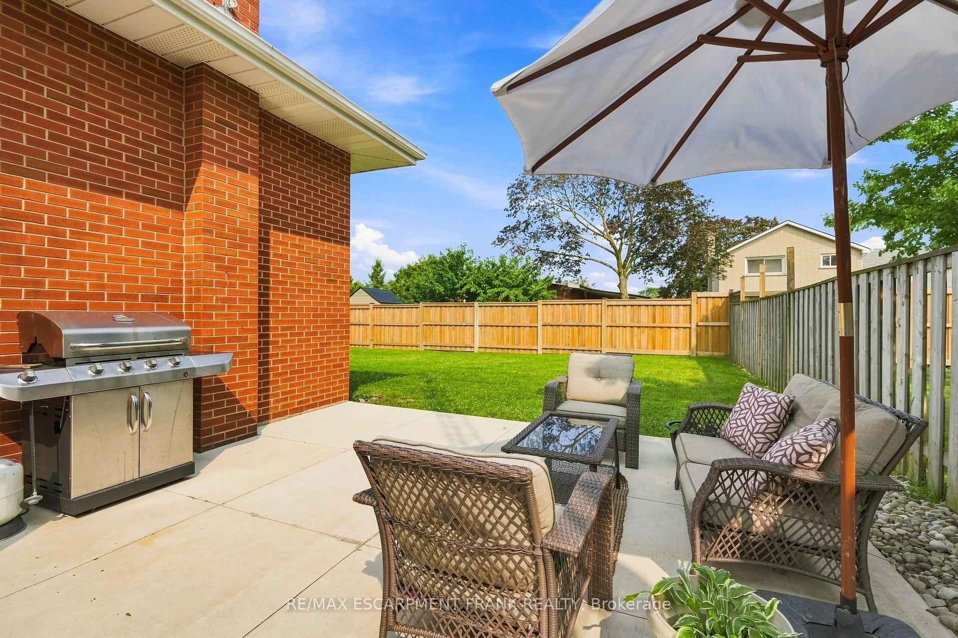 Photo 44 of 62 Owen Place, Hamilton, Greenford — HOMEH