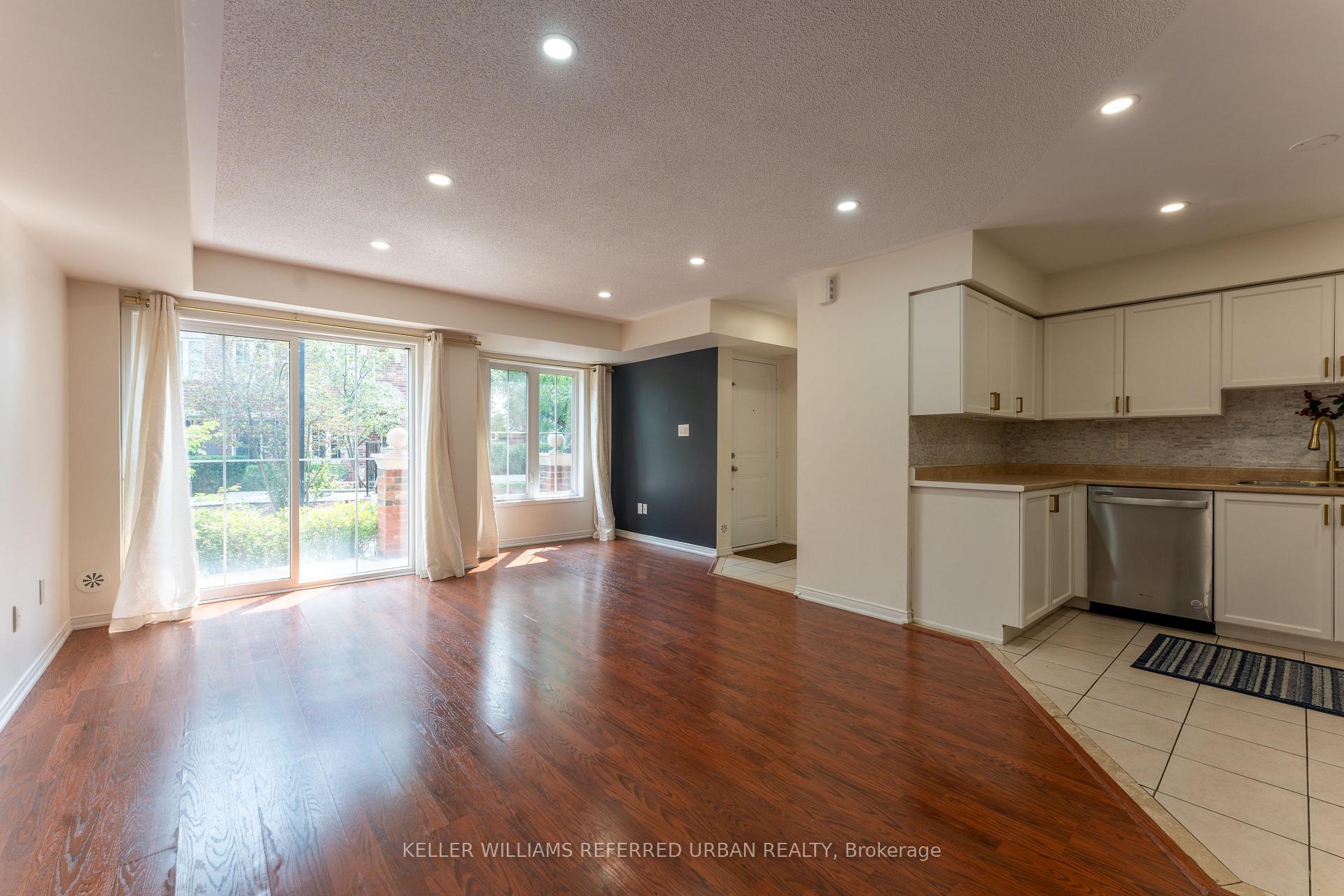 Photo 2 of Unit 27, 19 Hays Boulevard, Oakville, River Oaks — HOMEH