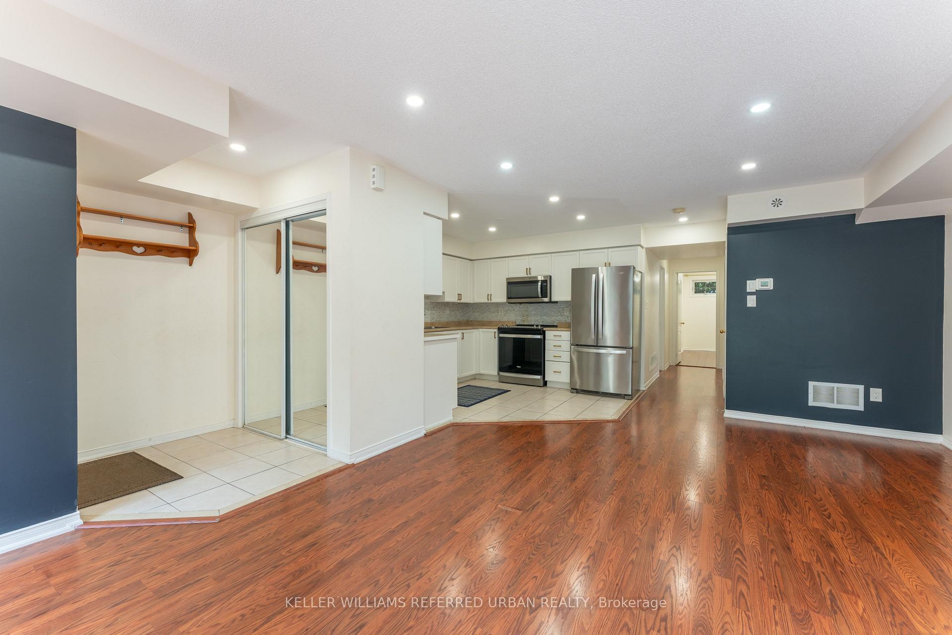 Photo 3 of Unit 27, 19 Hays Boulevard, Oakville, River Oaks — HOMEH