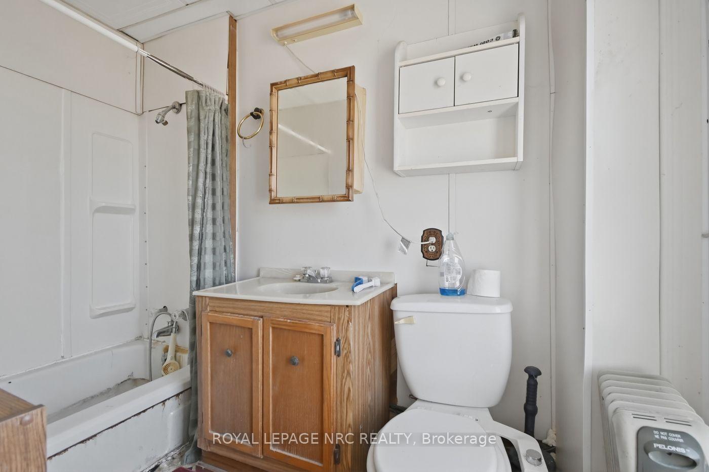 Photo 15 of 592 Fielden Avenue, Port Colborne, Main Street — HOMEH