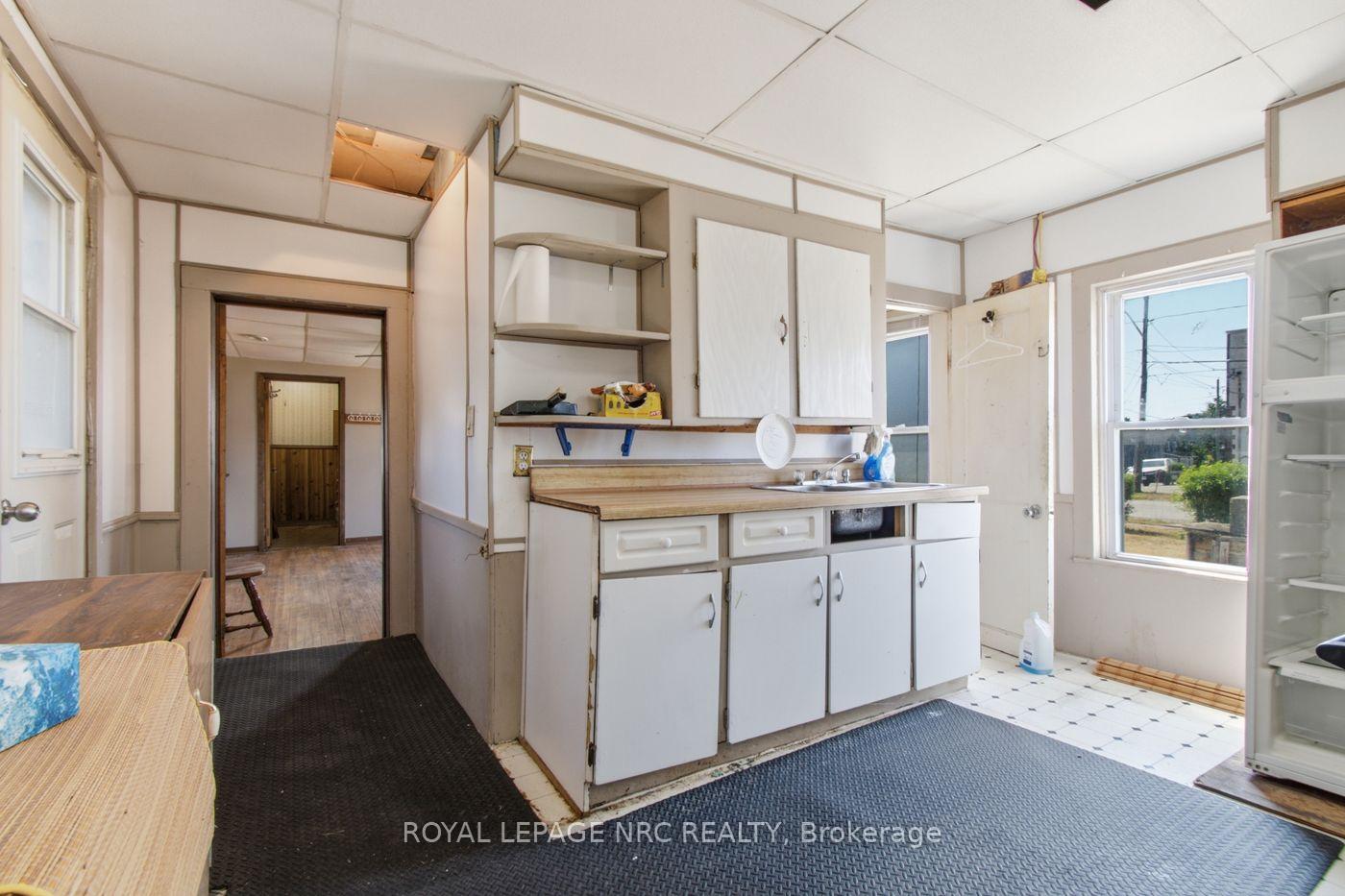 Photo 17 of 592 Fielden Avenue, Port Colborne, Main Street — HOMEH