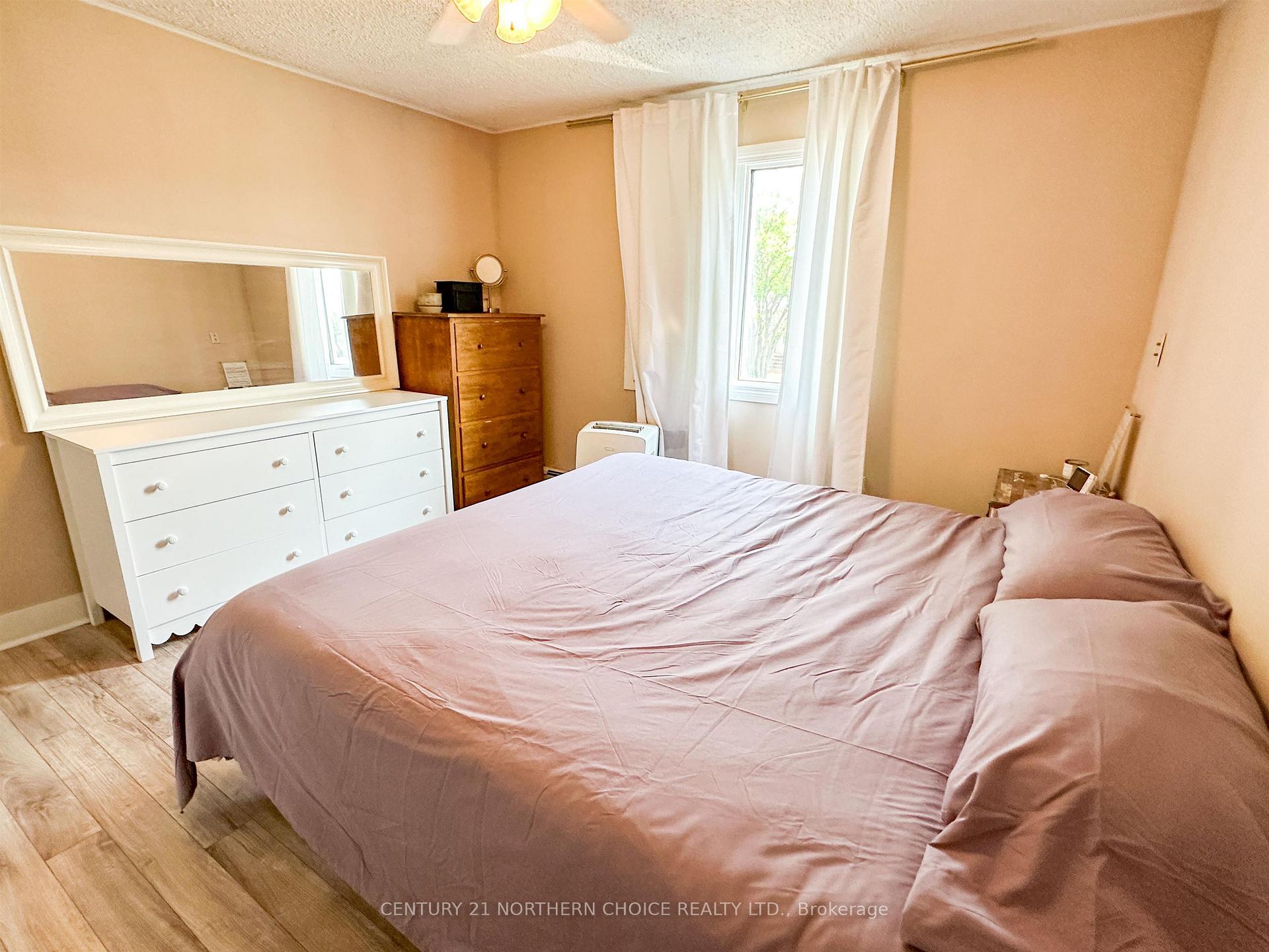 Photo 11 of 73 Dickenson Road, Red Lake — HOMEH