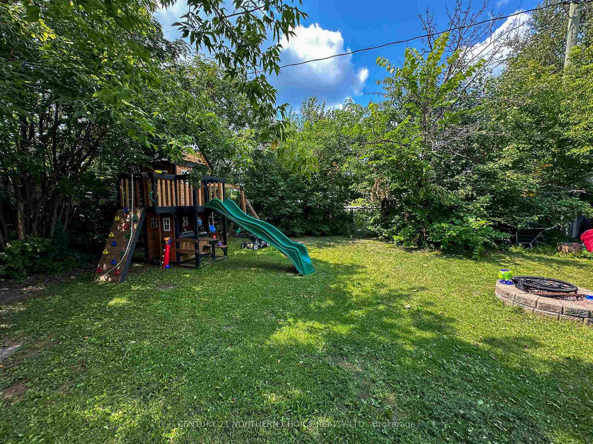 Photo 25 of 73 Dickenson Road, Red Lake — HOMEH
