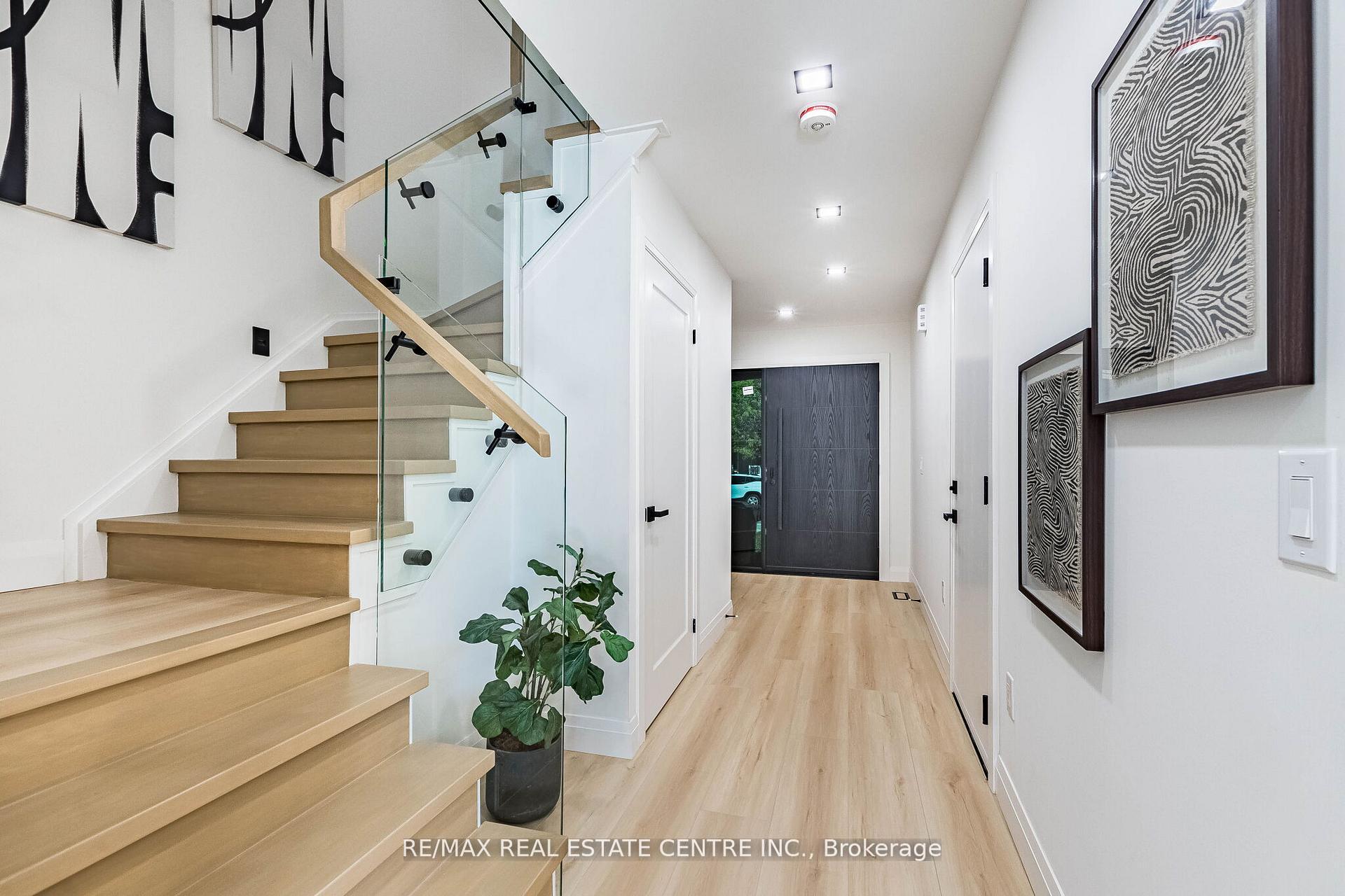 Photo 4 of 51 Checkerberry Crescent, Brampton, Sandringham-Wellington — HOMEH