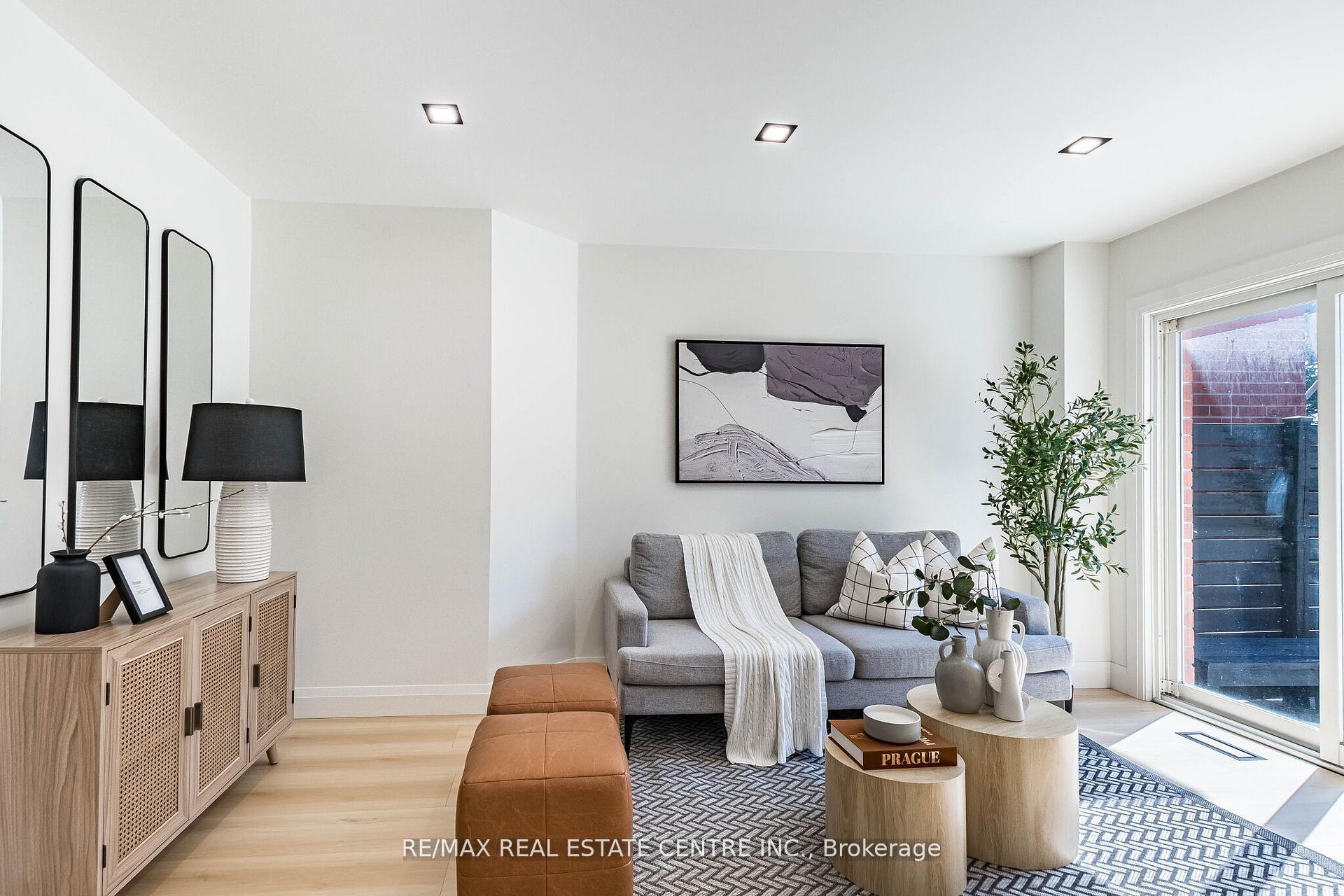 Photo 5 of 51 Checkerberry Crescent, Brampton, Sandringham-Wellington — HOMEH