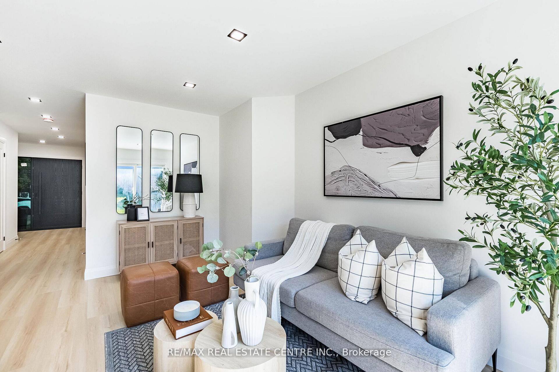 Photo 6 of 51 Checkerberry Crescent, Brampton, Sandringham-Wellington — HOMEH