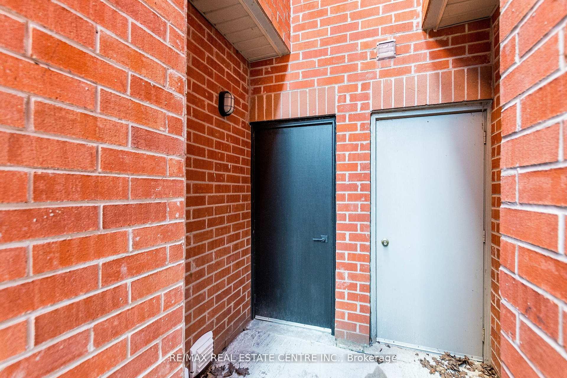 Photo 38 of 51 Checkerberry Crescent, Brampton, Sandringham-Wellington — HOMEH