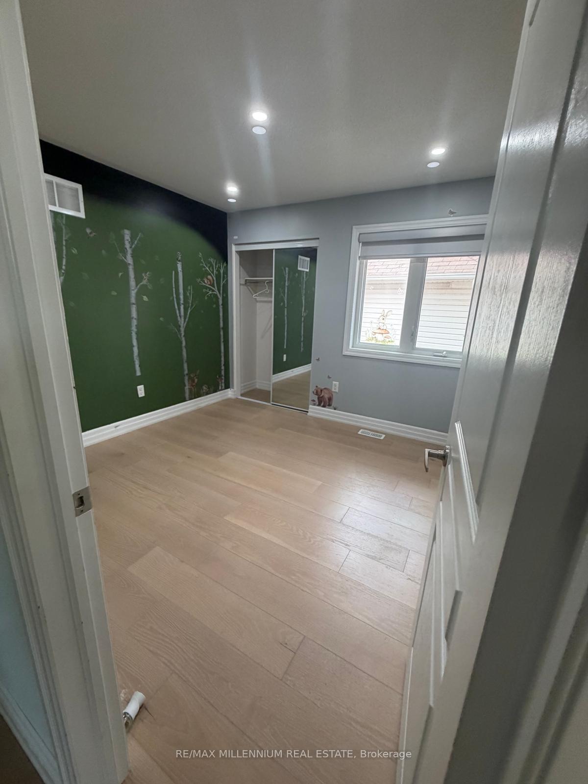Photo 13 of 17 Haverty Trail, Brampton, Northwest Brampton — HOMEH