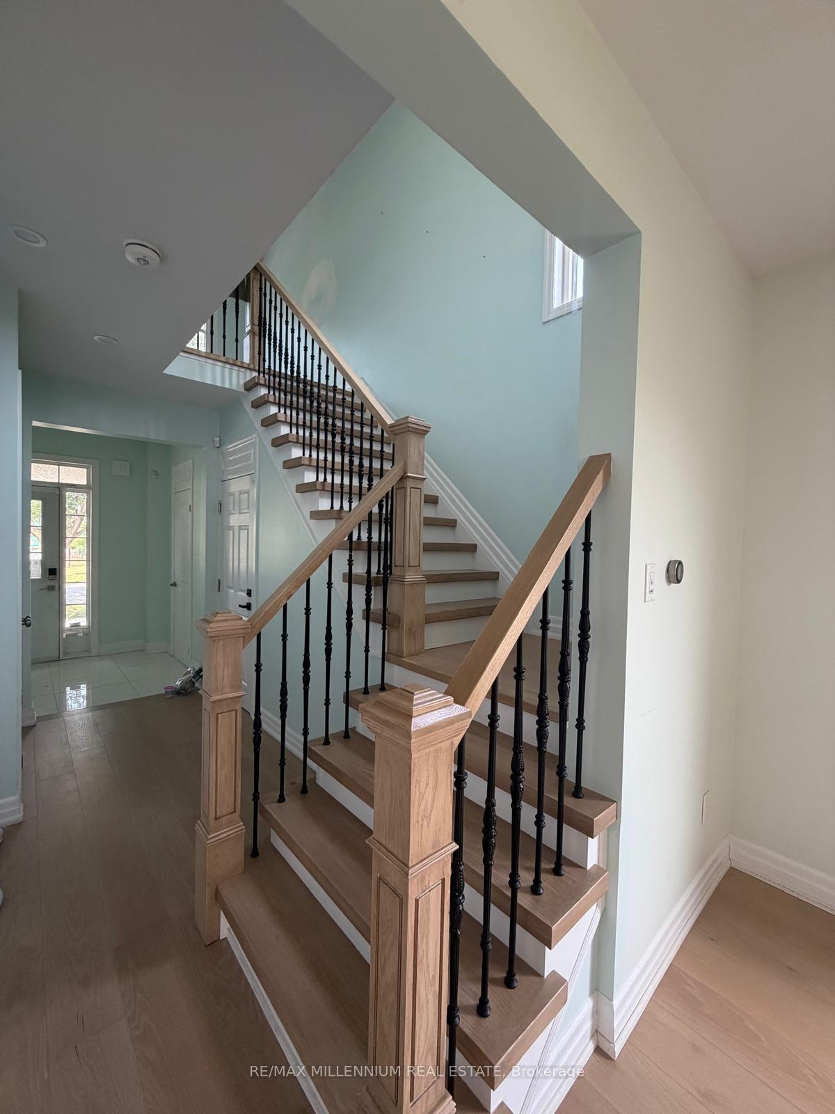 Photo 16 of 17 Haverty Trail, Brampton, Northwest Brampton — HOMEH