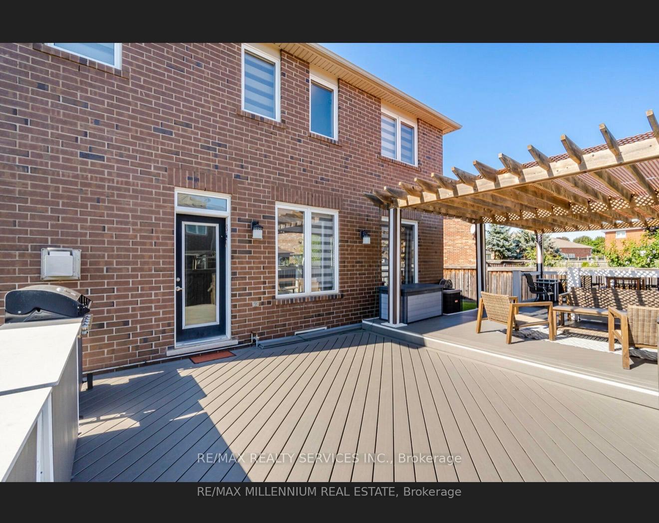 Photo 36 of 17 Haverty Trail, Brampton, Northwest Brampton — HOMEH