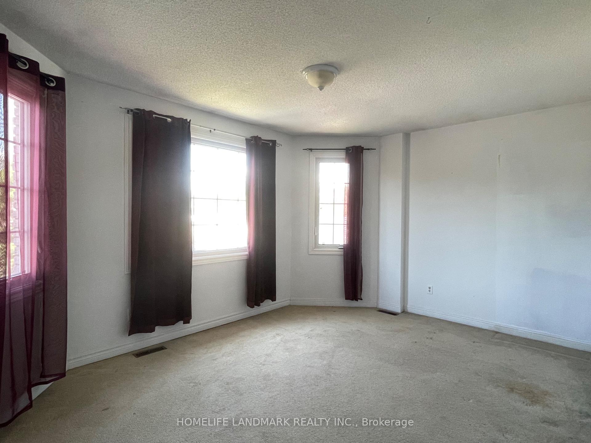 Photo 12 of Unit Main, 11 Orwell Crescent, Barrie, Letitia Heights — HOMEH