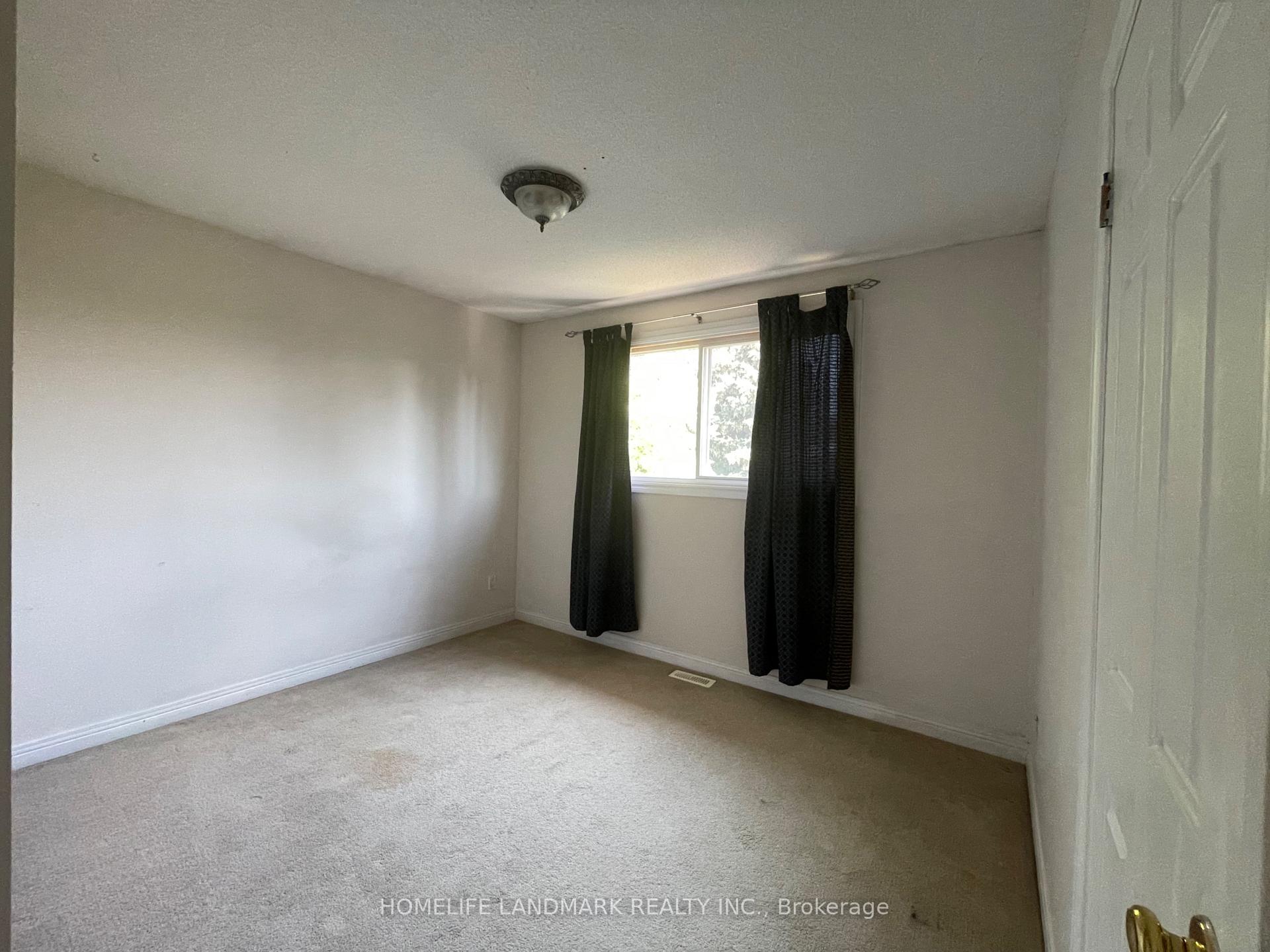 Photo 17 of Unit Main, 11 Orwell Crescent, Barrie, Letitia Heights — HOMEH