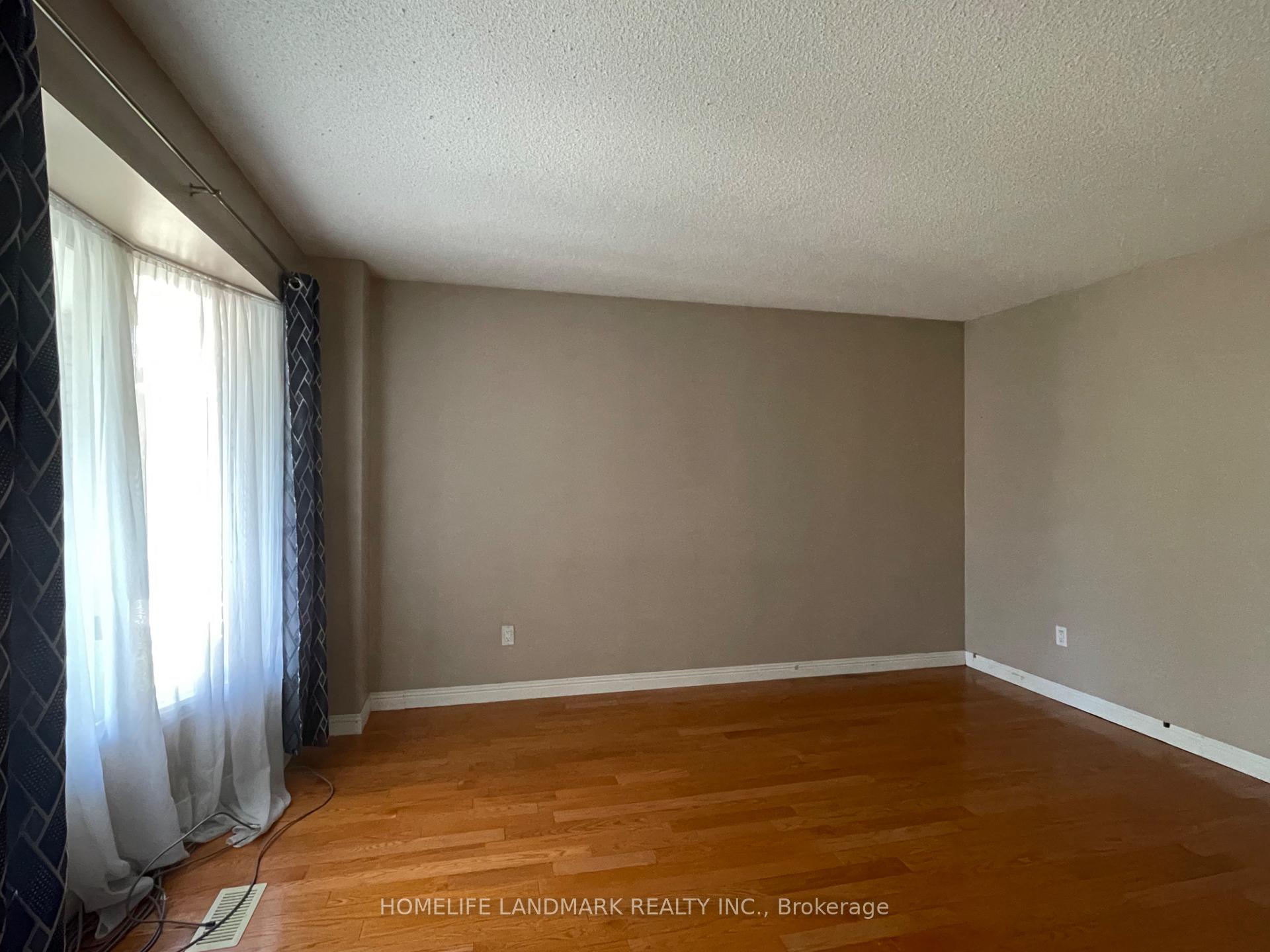 Photo 11 of Unit Main, 11 Orwell Crescent, Barrie, Letitia Heights — HOMEH