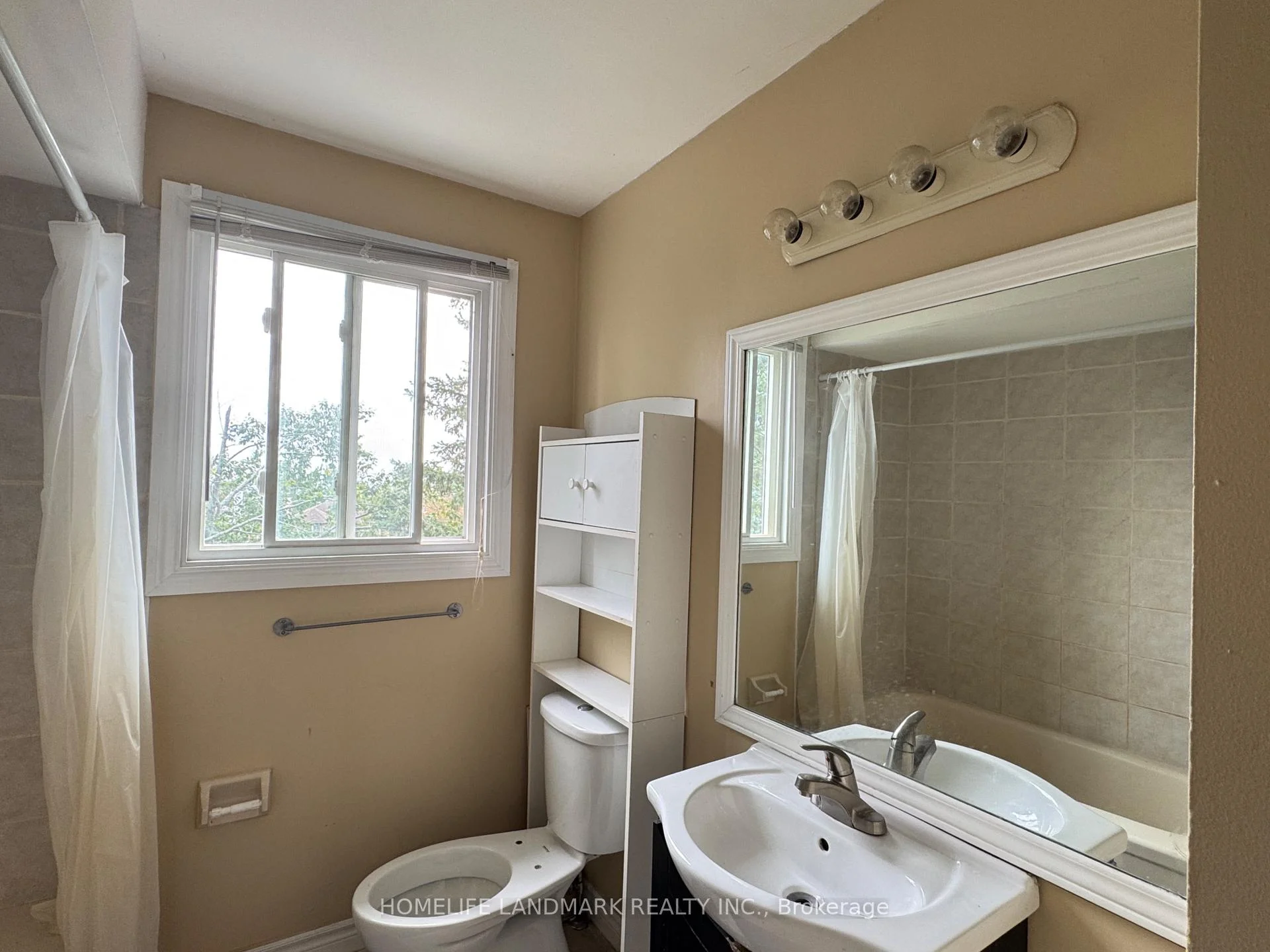 Photo 21 of Unit Main, 11 Orwell Crescent, Barrie, Letitia Heights — HOMEH