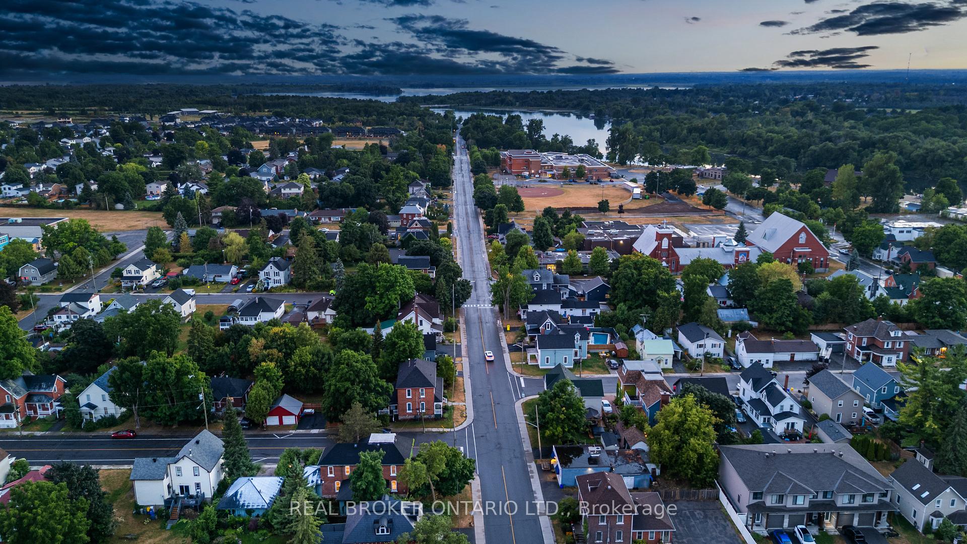 Photo 48 of 74 Lake Avenue W, Carleton Place, Carleton Place — HOMEH