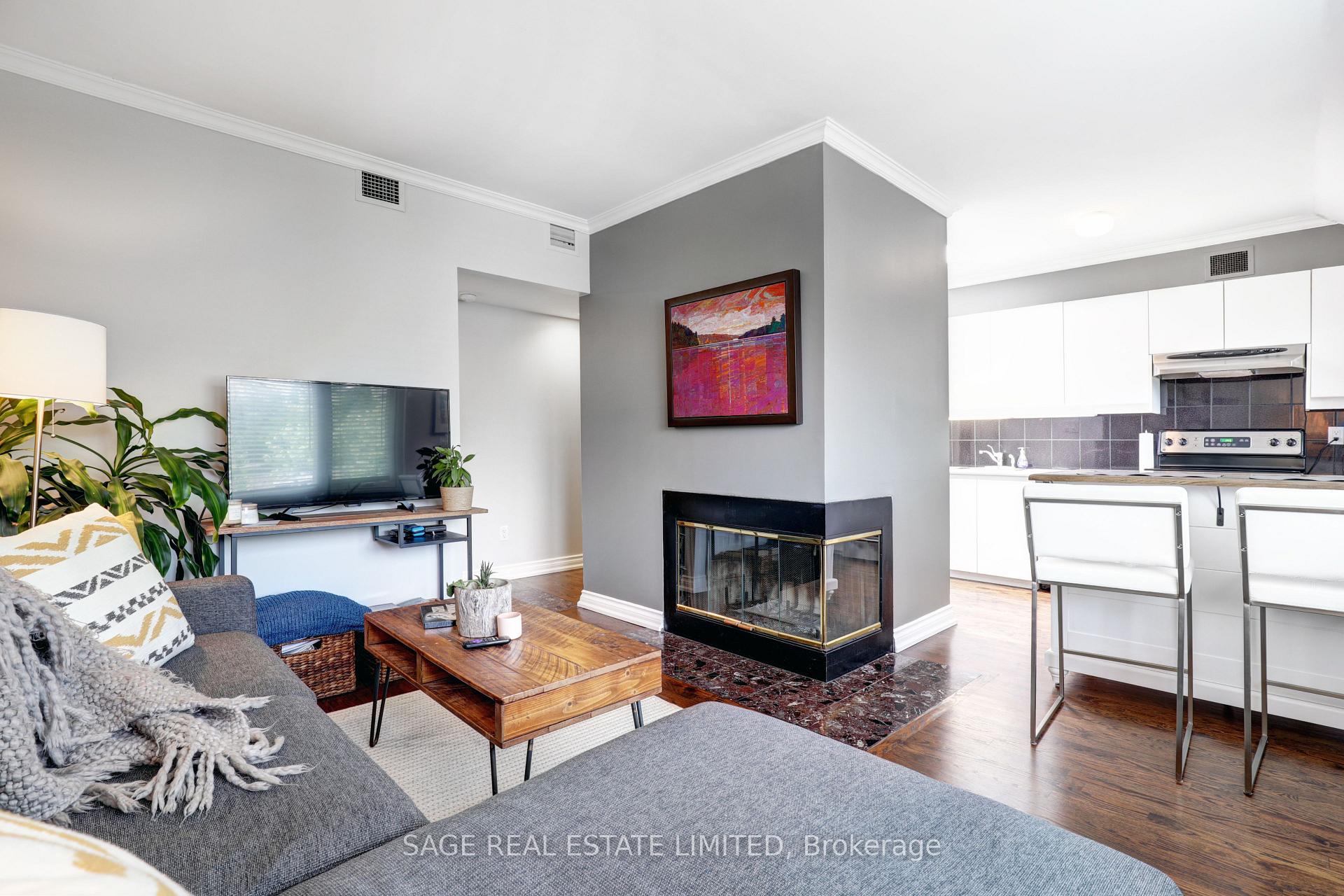 Photo 8 of Unit 301, 60 Kippendavie Avenue, Toronto, The Beaches — HOMEH